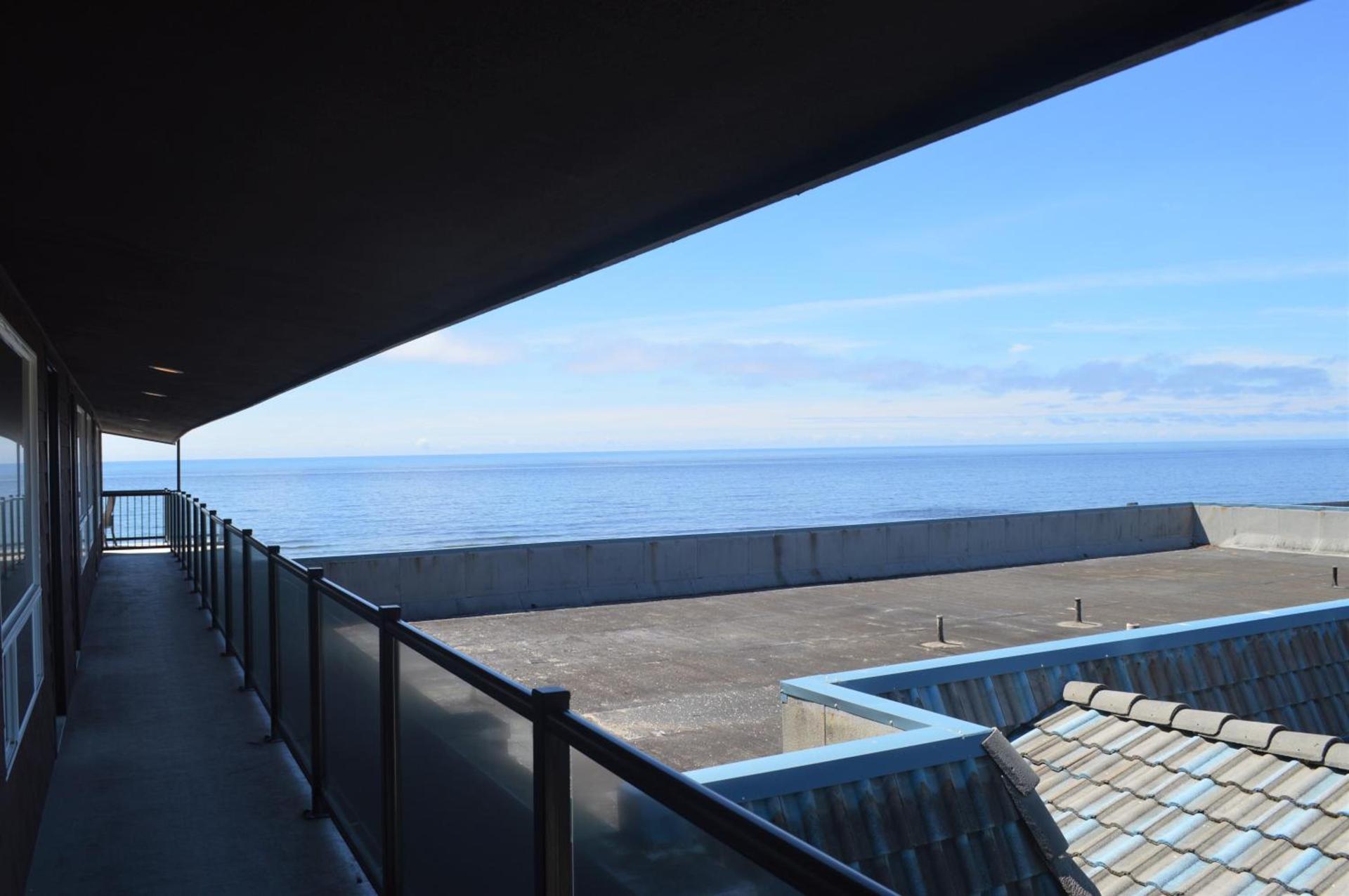 Beachfront Manor Hotel photo 25