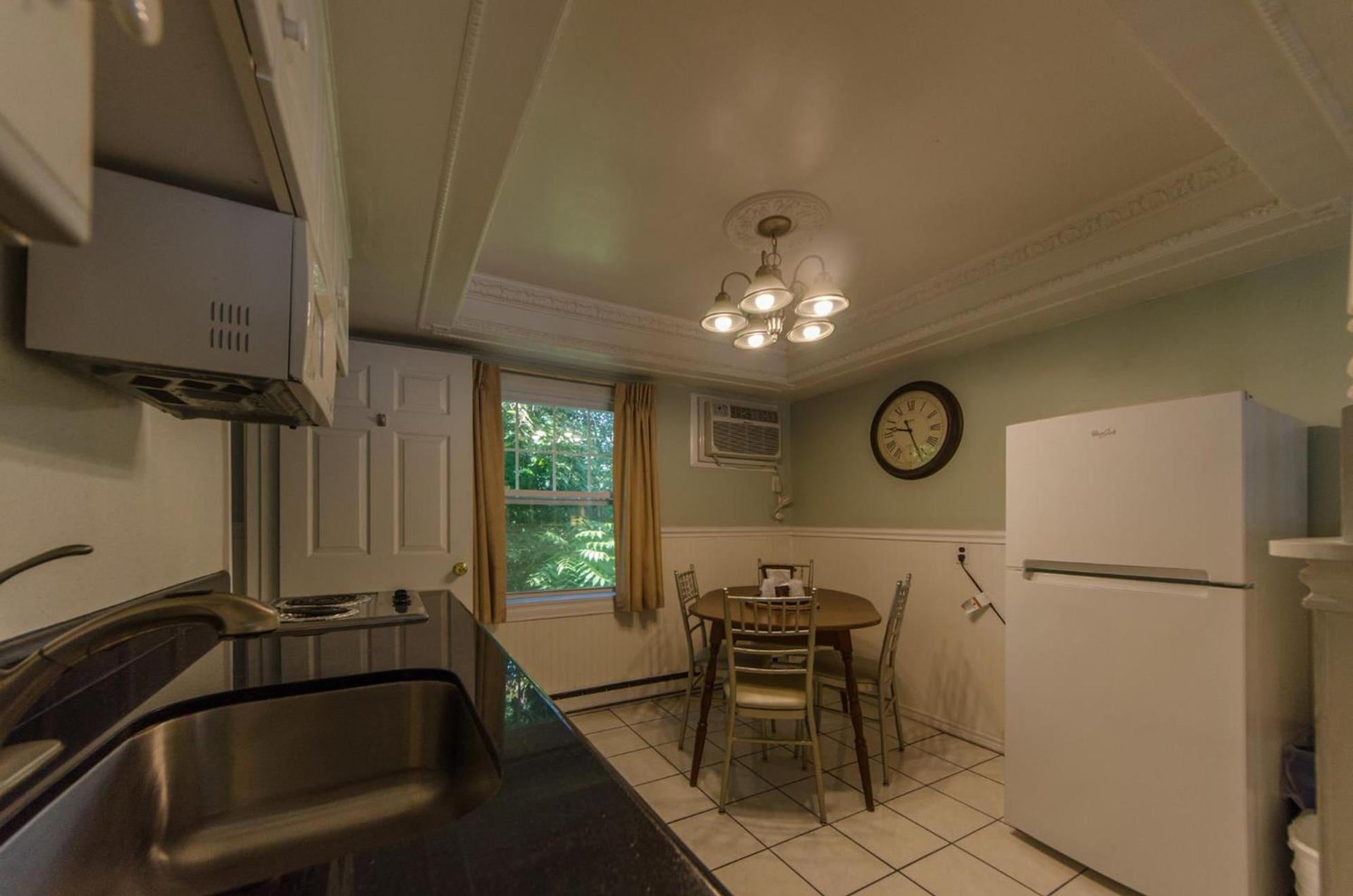 Hyland Motor Inn photo 51