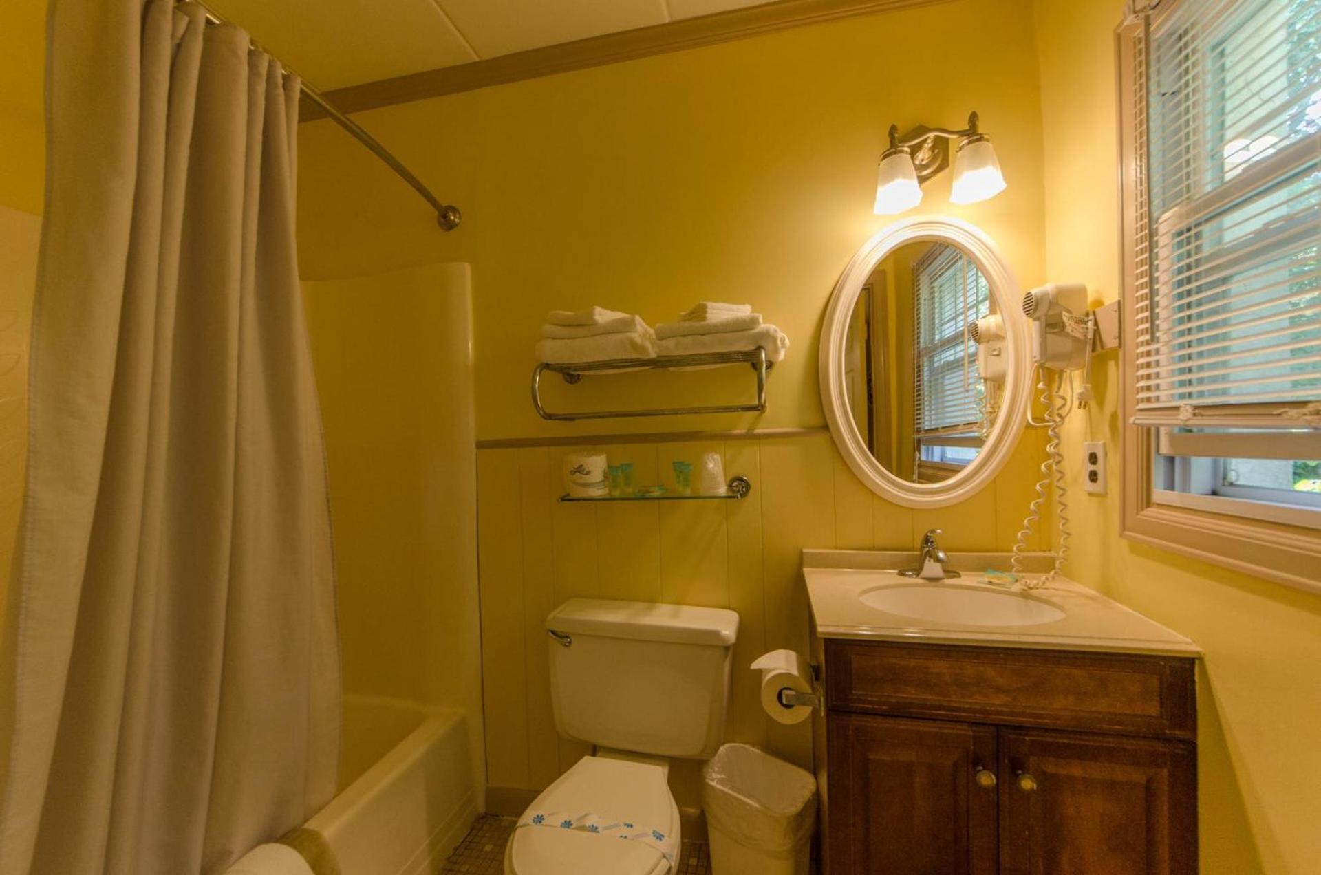 Hyland Motor Inn photo 28