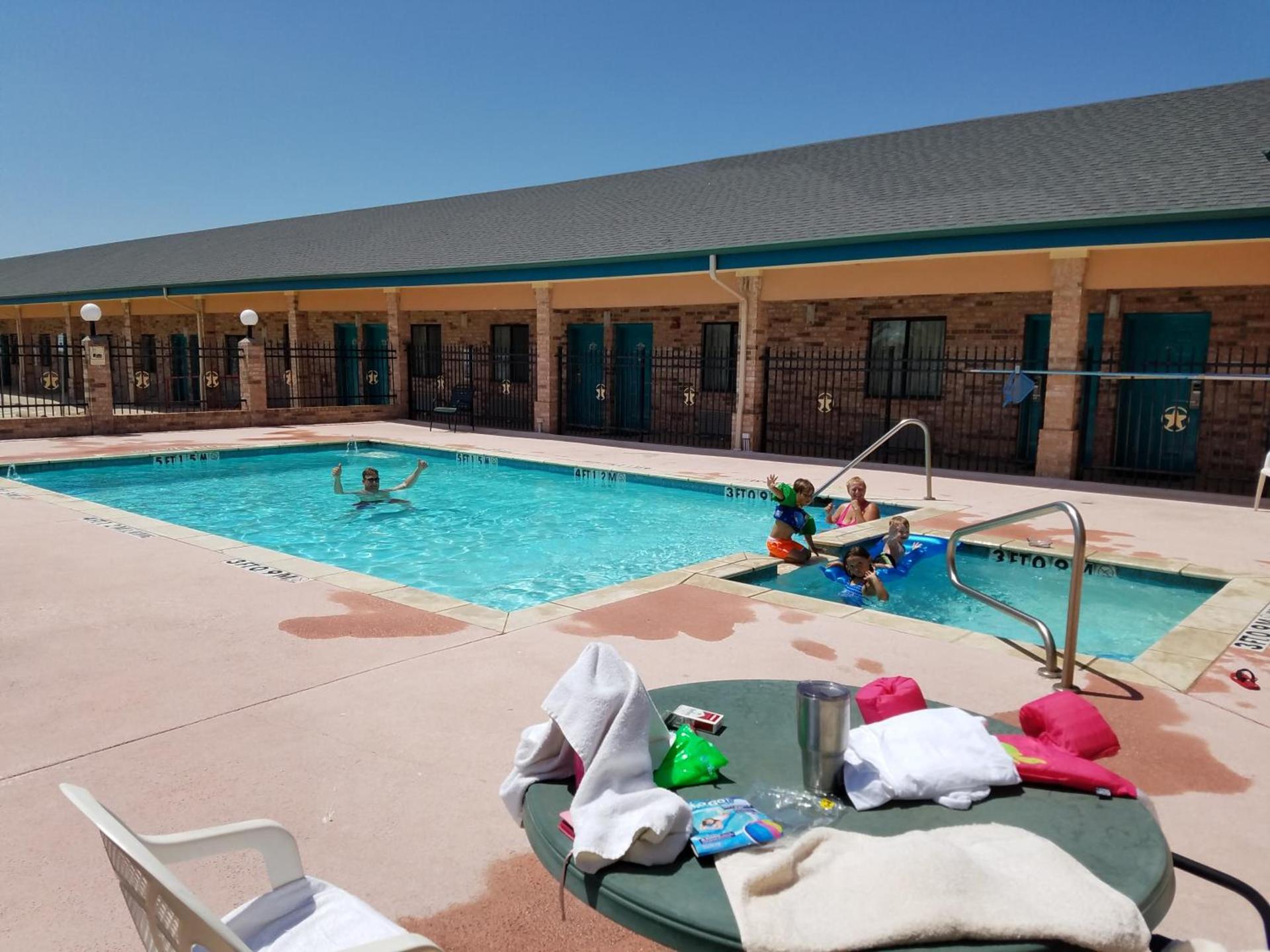 Quality One Motel photo 21