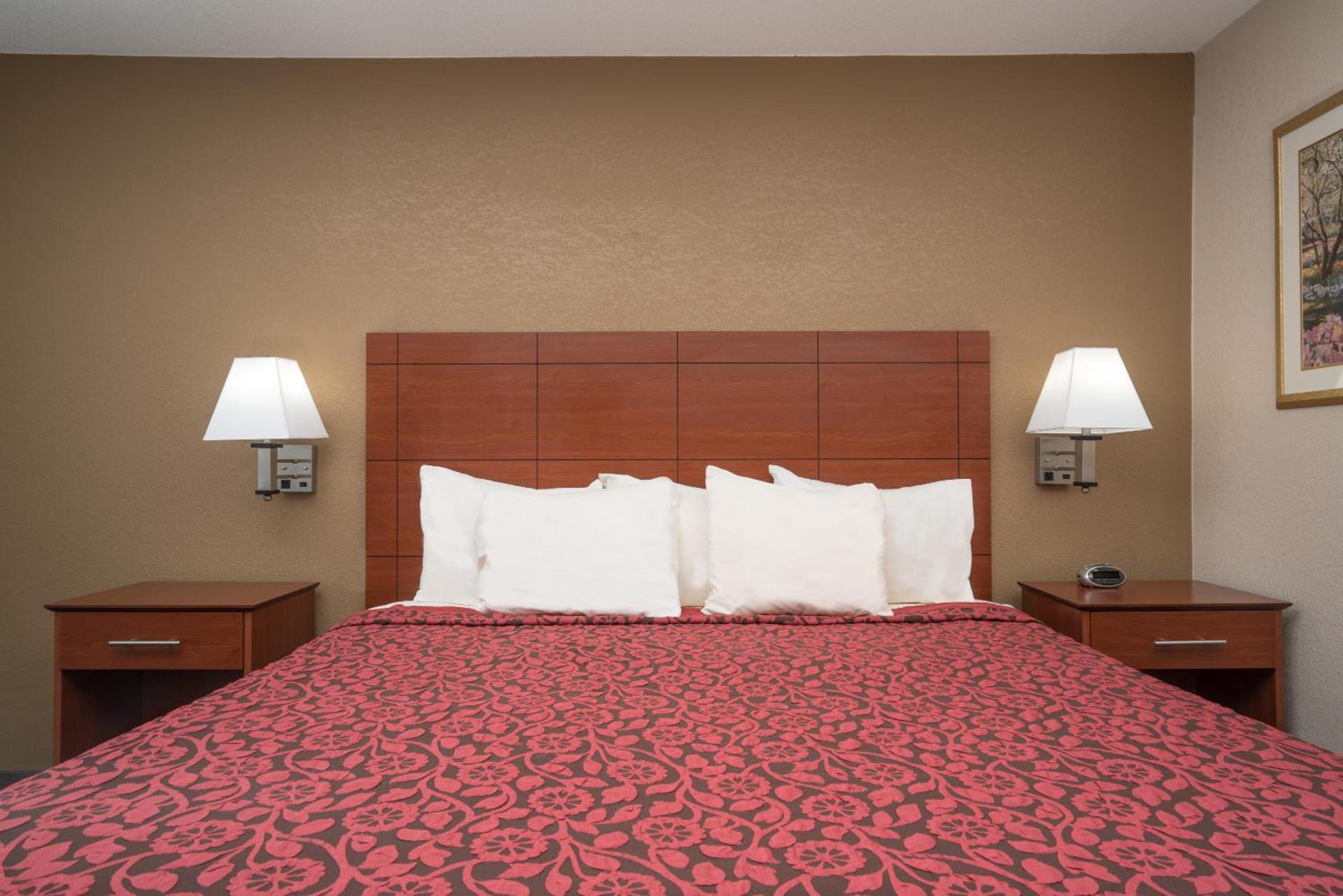 Days Inn by Wyndham Mankato photo 17