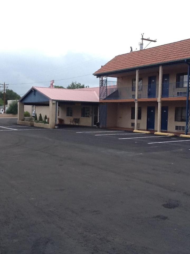 Travel Inn & Suite photo 3