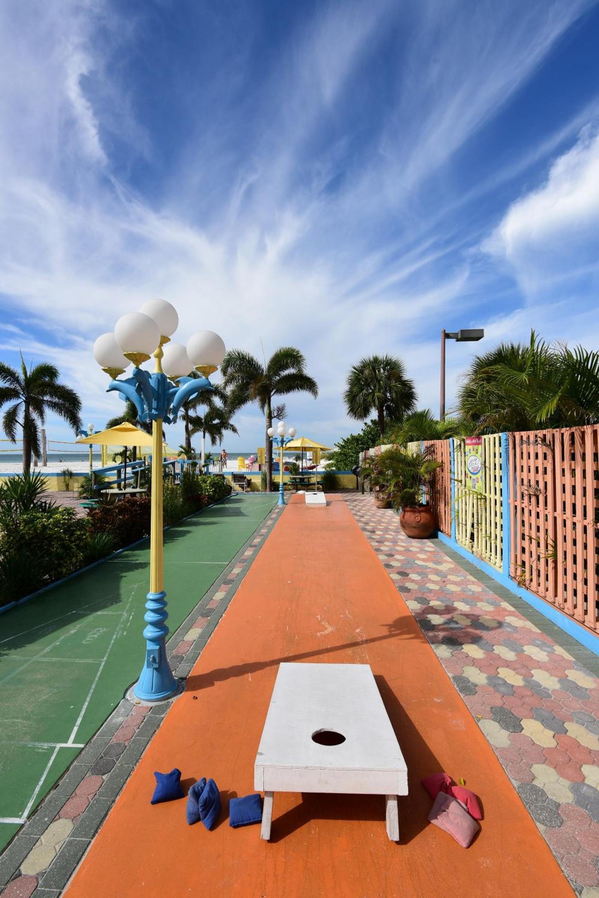 Plaza Beach Hotel - Beachfront Resort photo 20