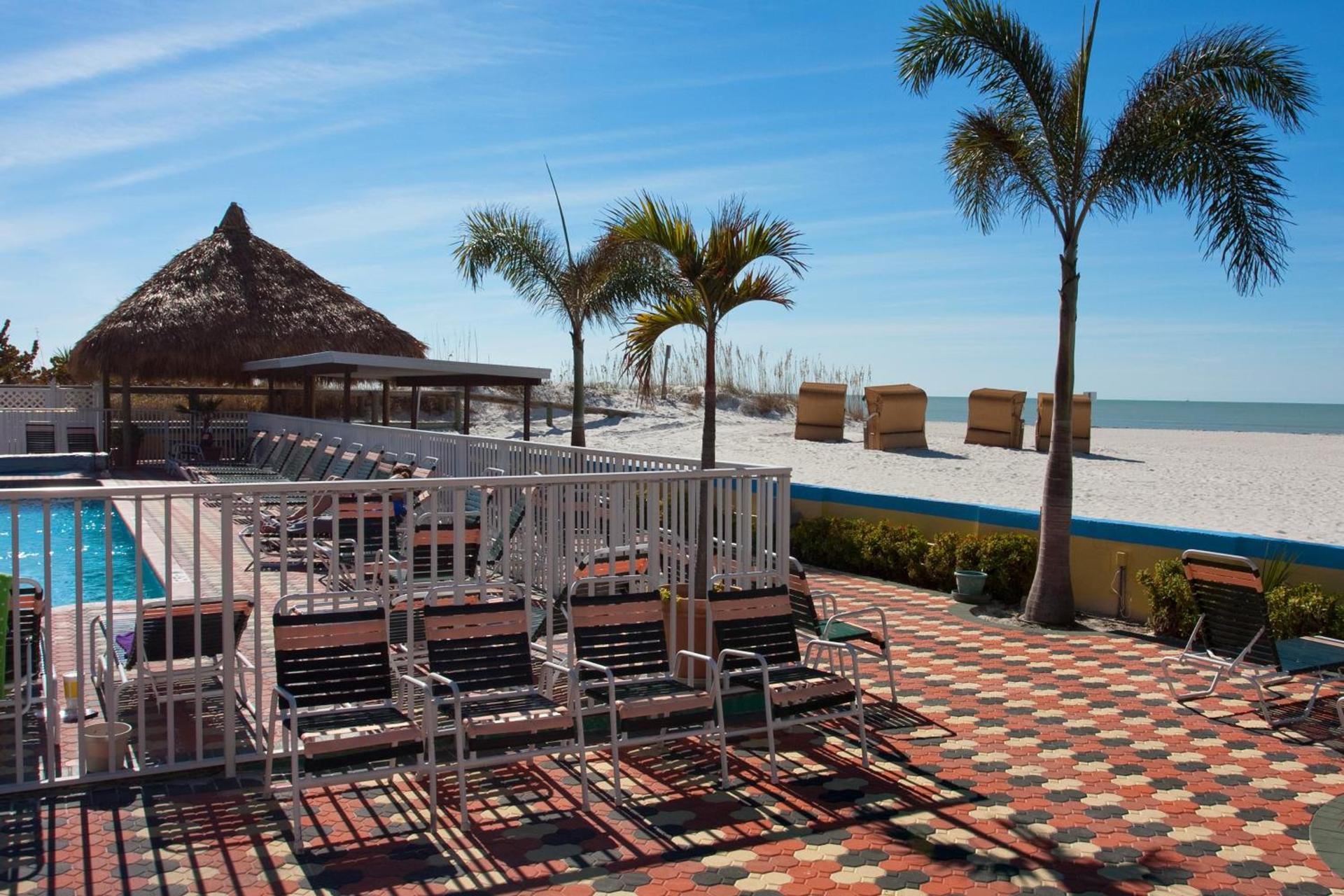 Plaza Beach Hotel - Beachfront Resort photo 23