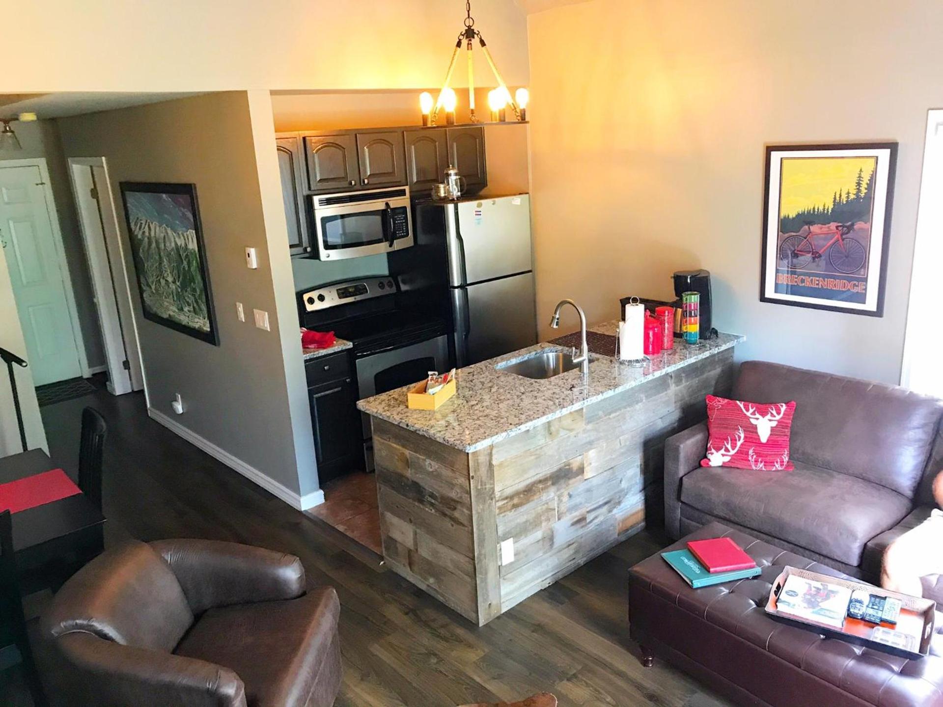 Breck Creekside at Wildwood Suites photo 22