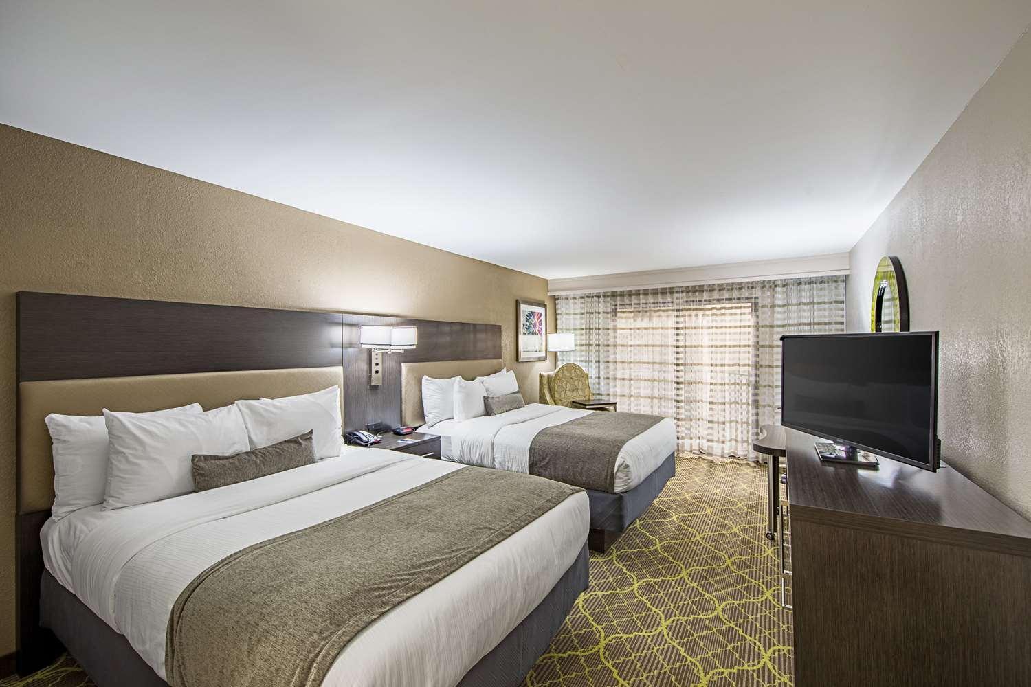 Best Western Plus Clemson Hotel & Conference Center photo 26