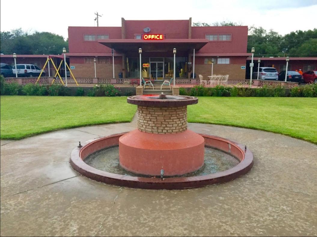 Western Skies Motel photo 1