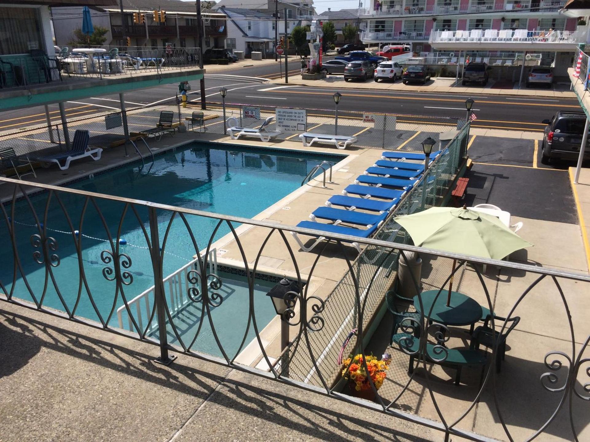 Crystal Sands Motel photo 6