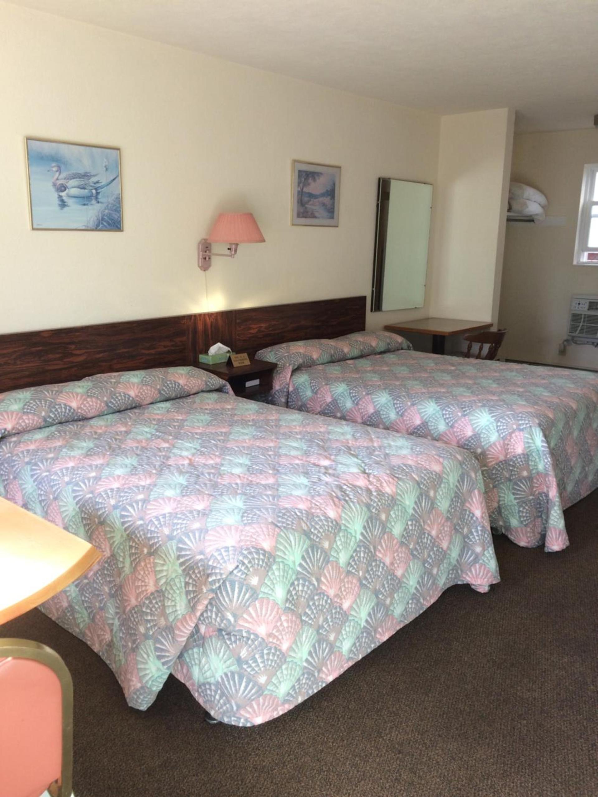 Crystal Sands Motel photo 19