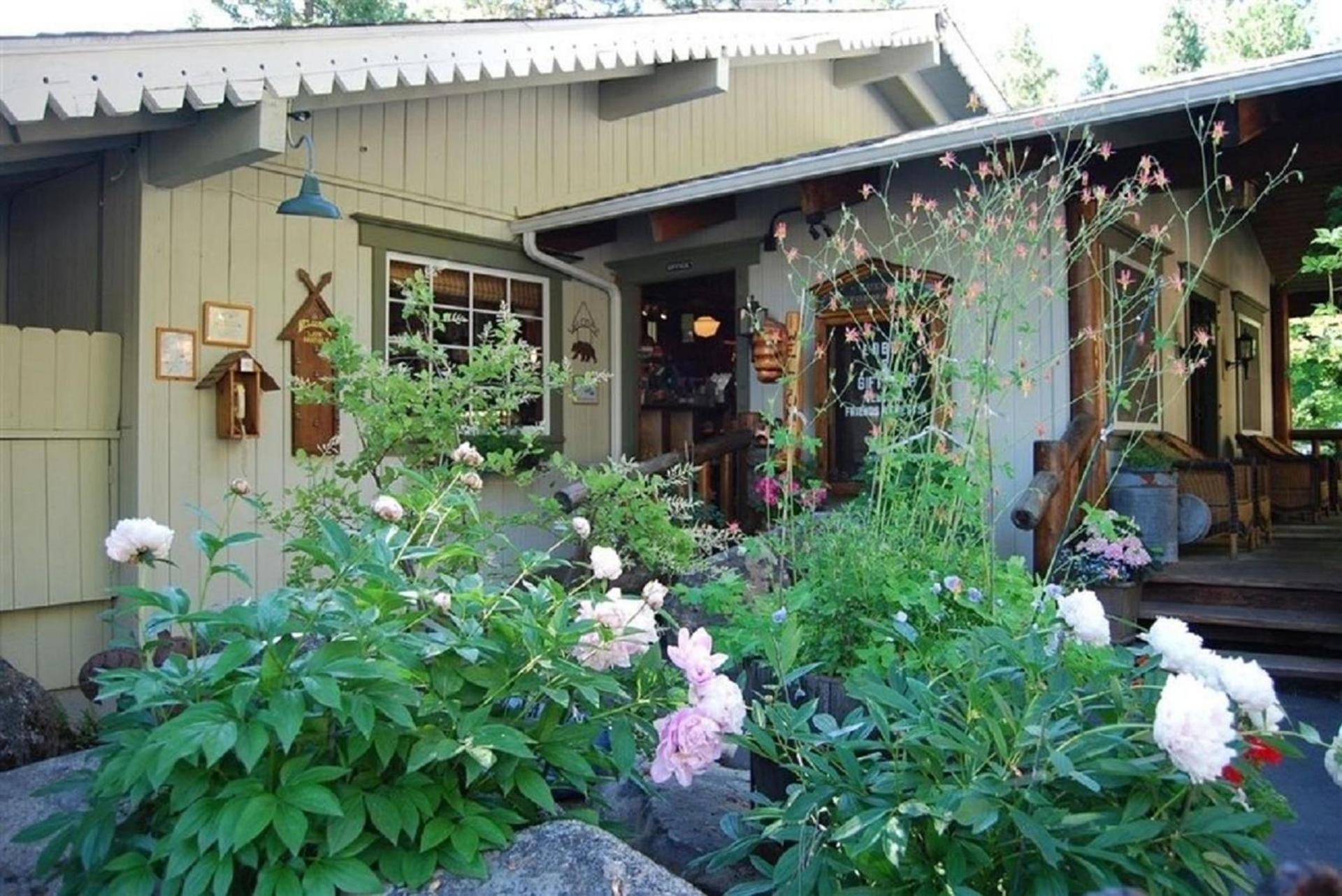 Narrow Gauge Inn photo 41