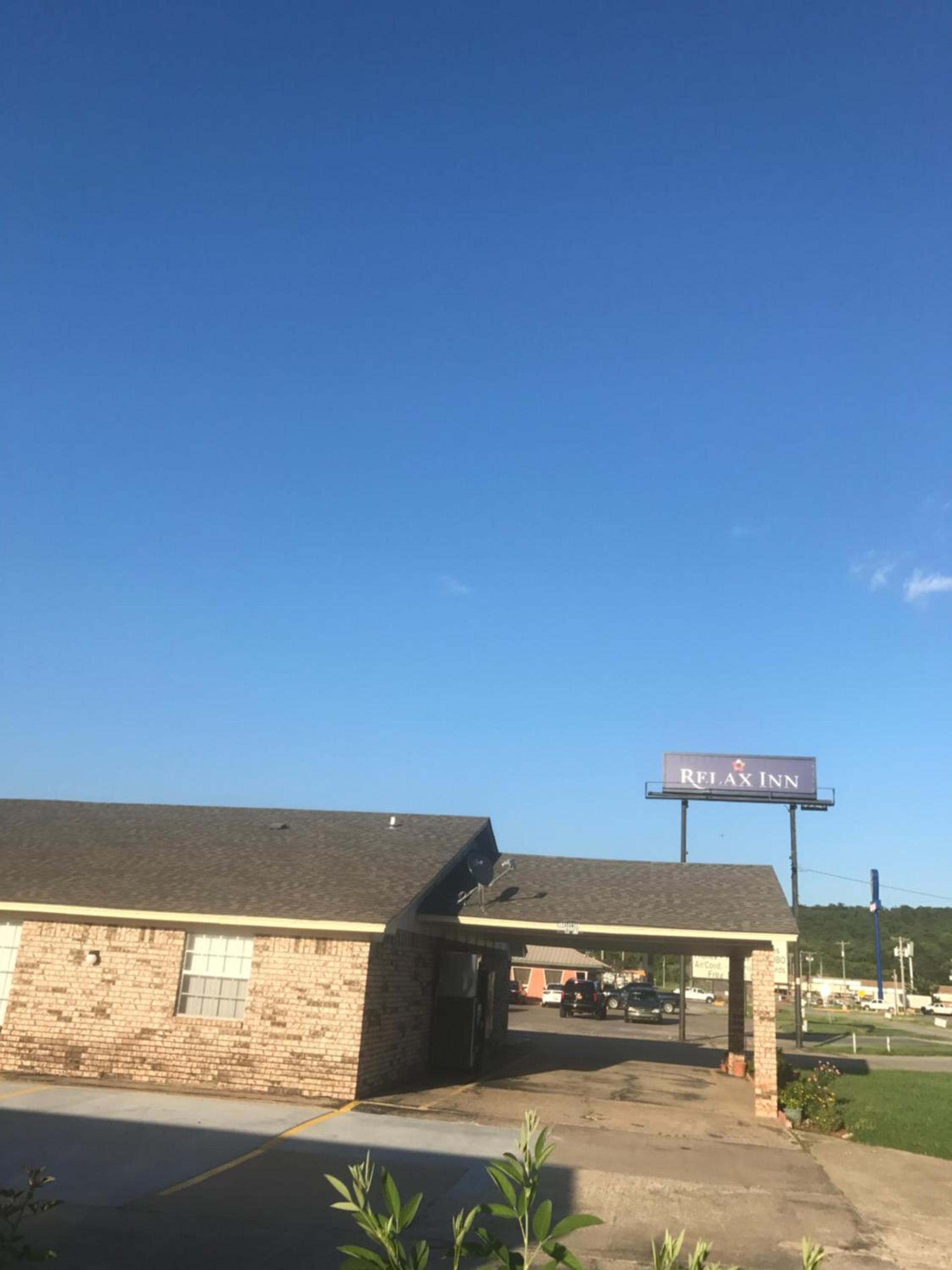 Relax Inn Henryetta photo 4