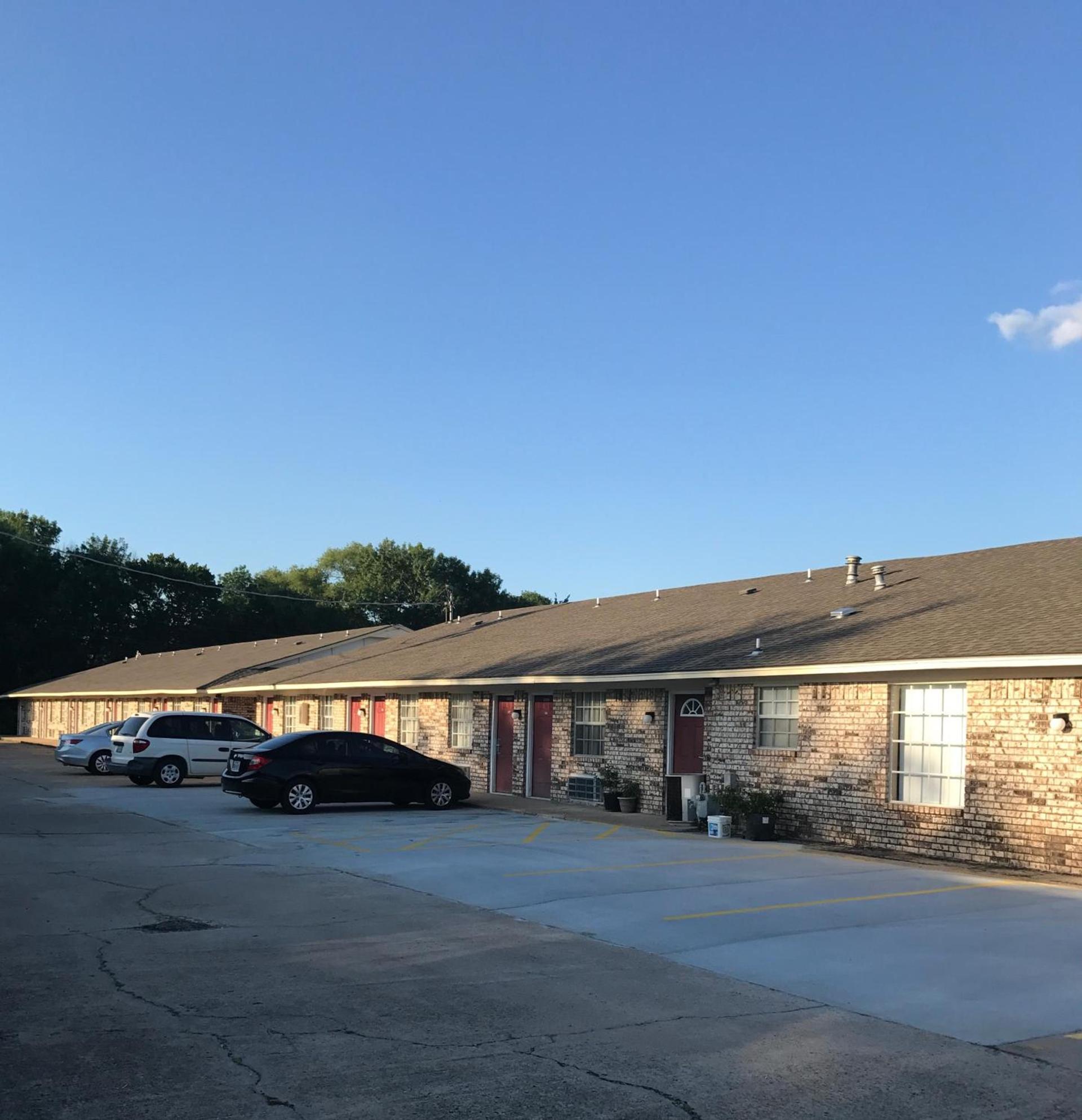 Relax Inn Henryetta photo 1