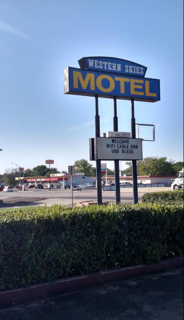 Western Skies Motel photo 11