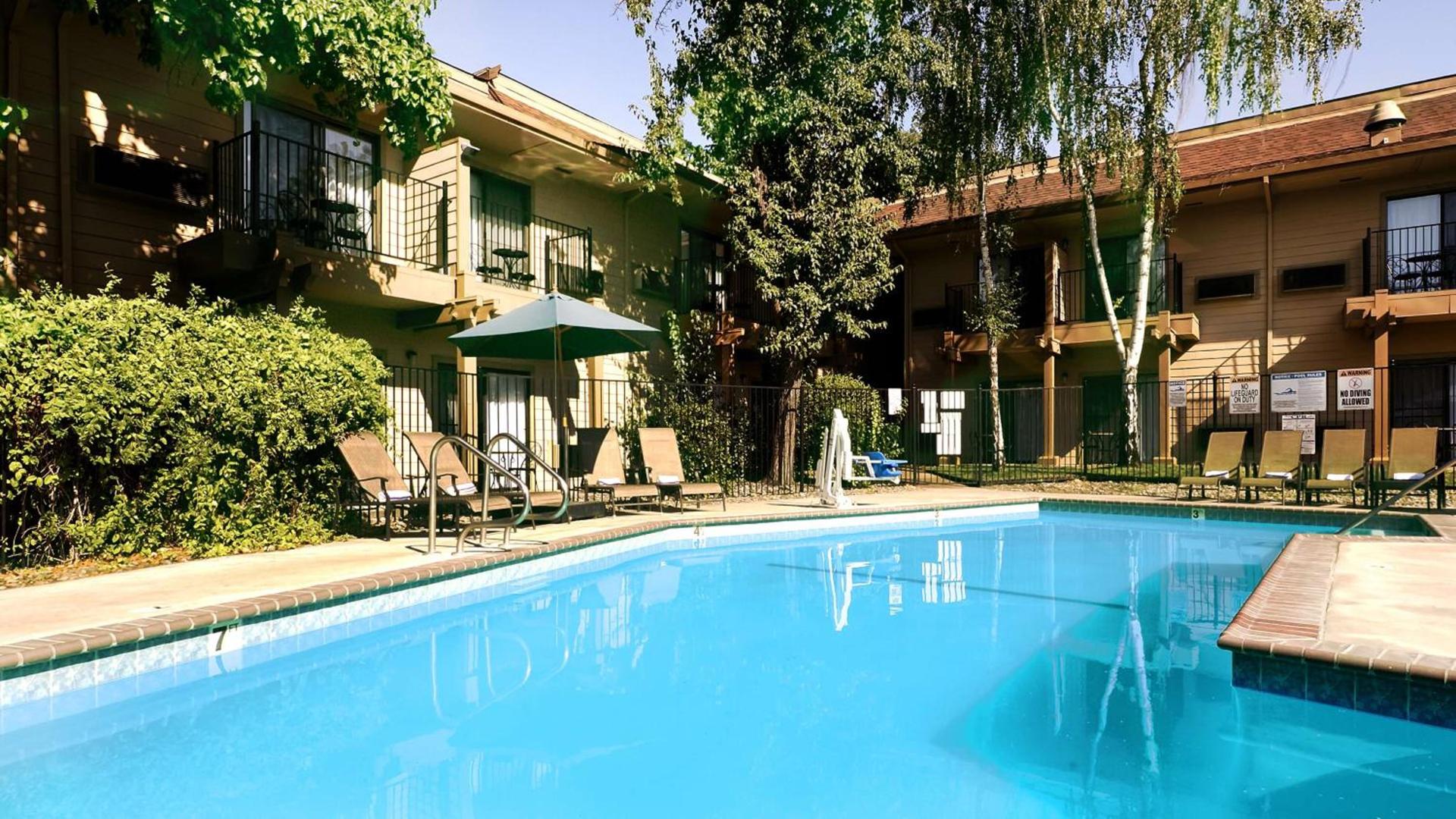 Best Western Plus Sonora Oaks Hotel and Conference Center photo 65