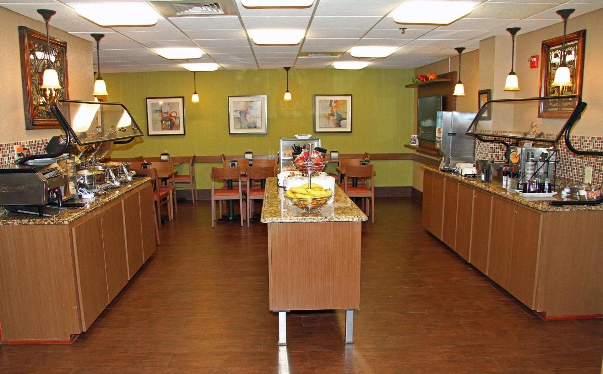 Best Western Plus Universal Inn - Free Shuttle to Universal Studios! photo 19