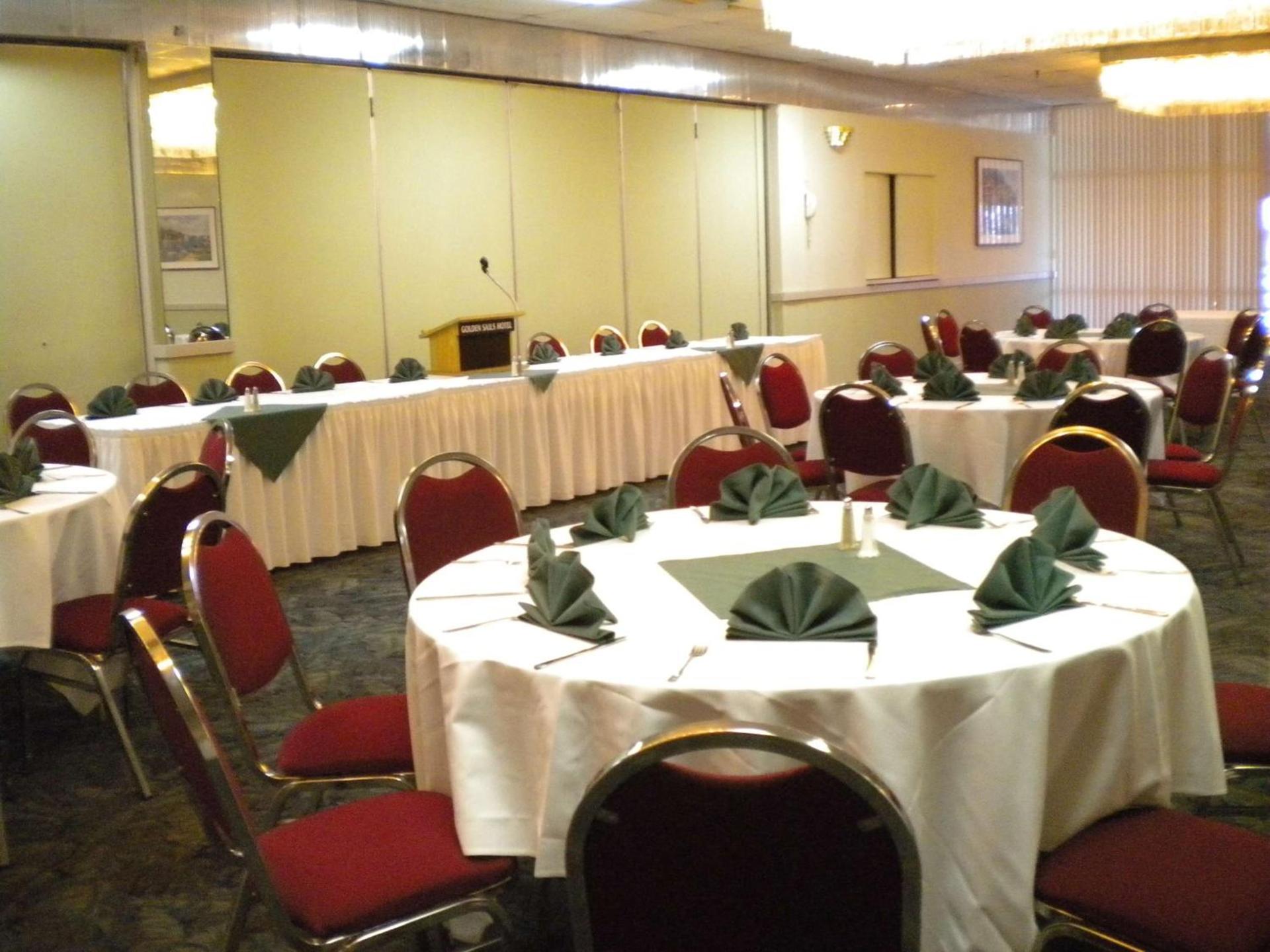 Golden Sails Hotel photo 46