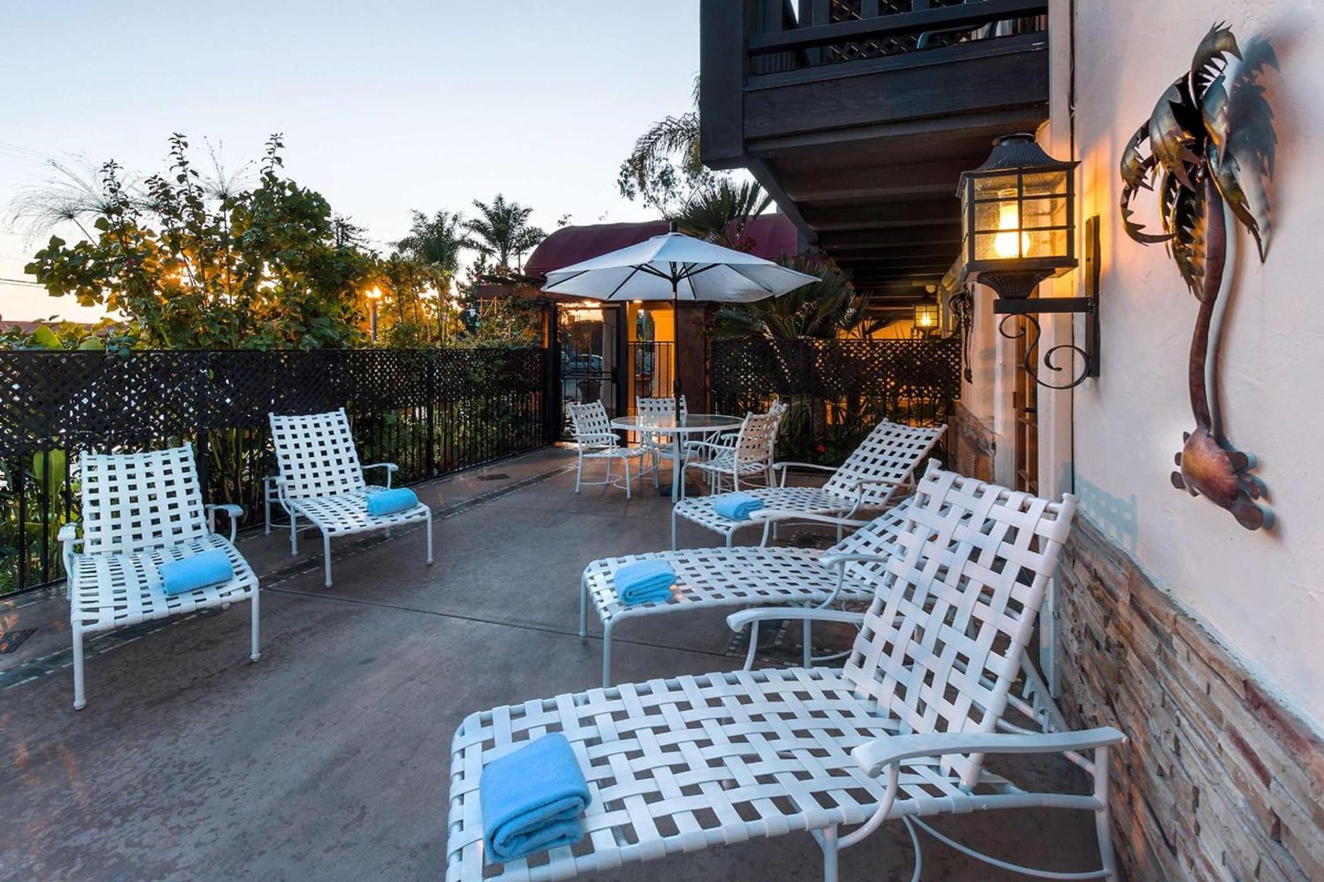 Best Western Plus Carpinteria Inn photo 29