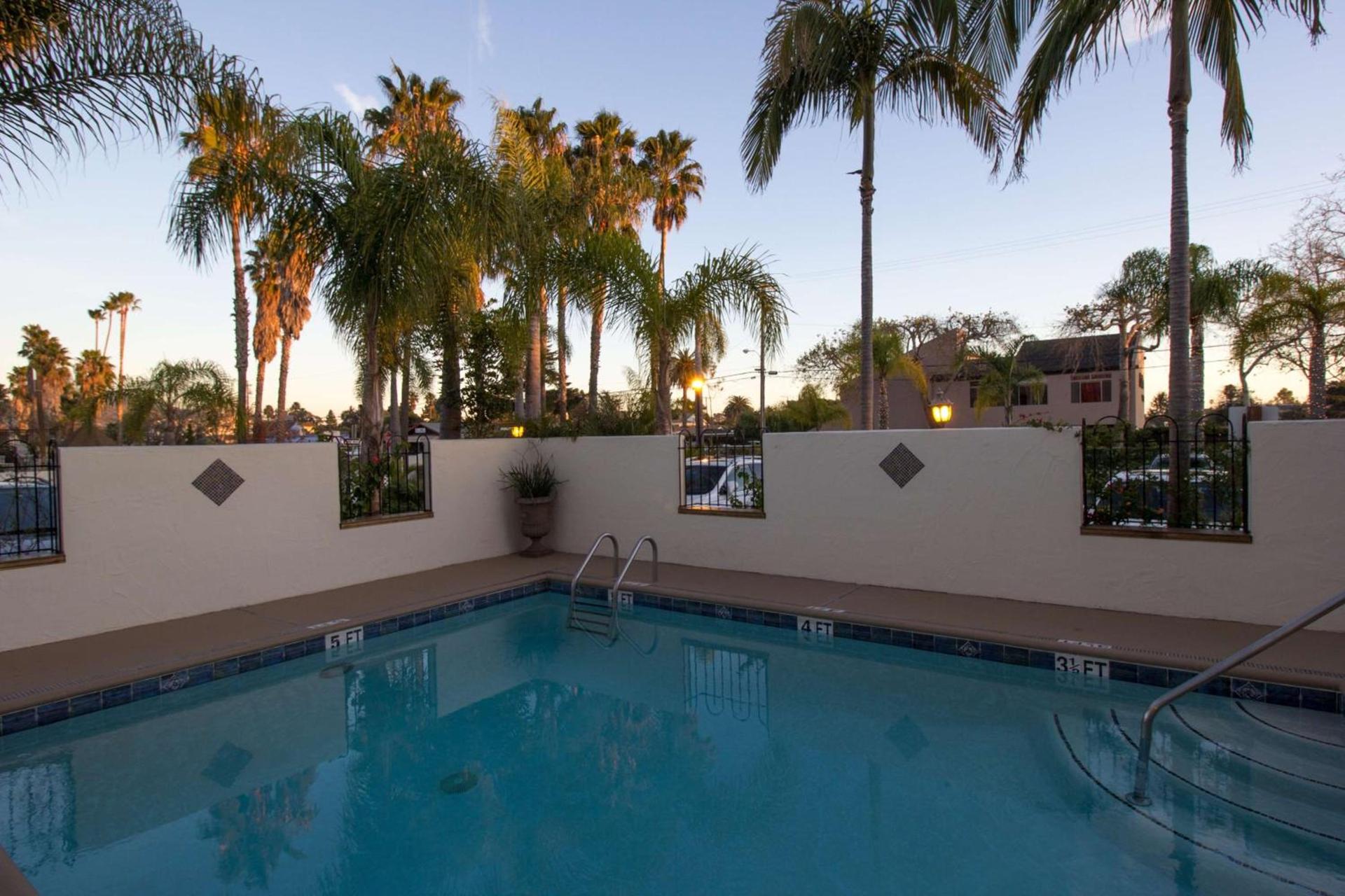 Best Western Plus Carpinteria Inn photo 34