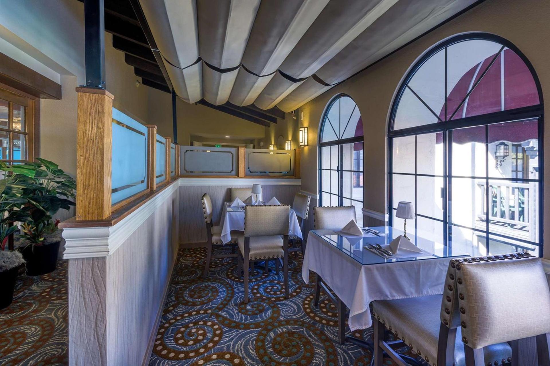 Best Western Plus Carpinteria Inn photo 20