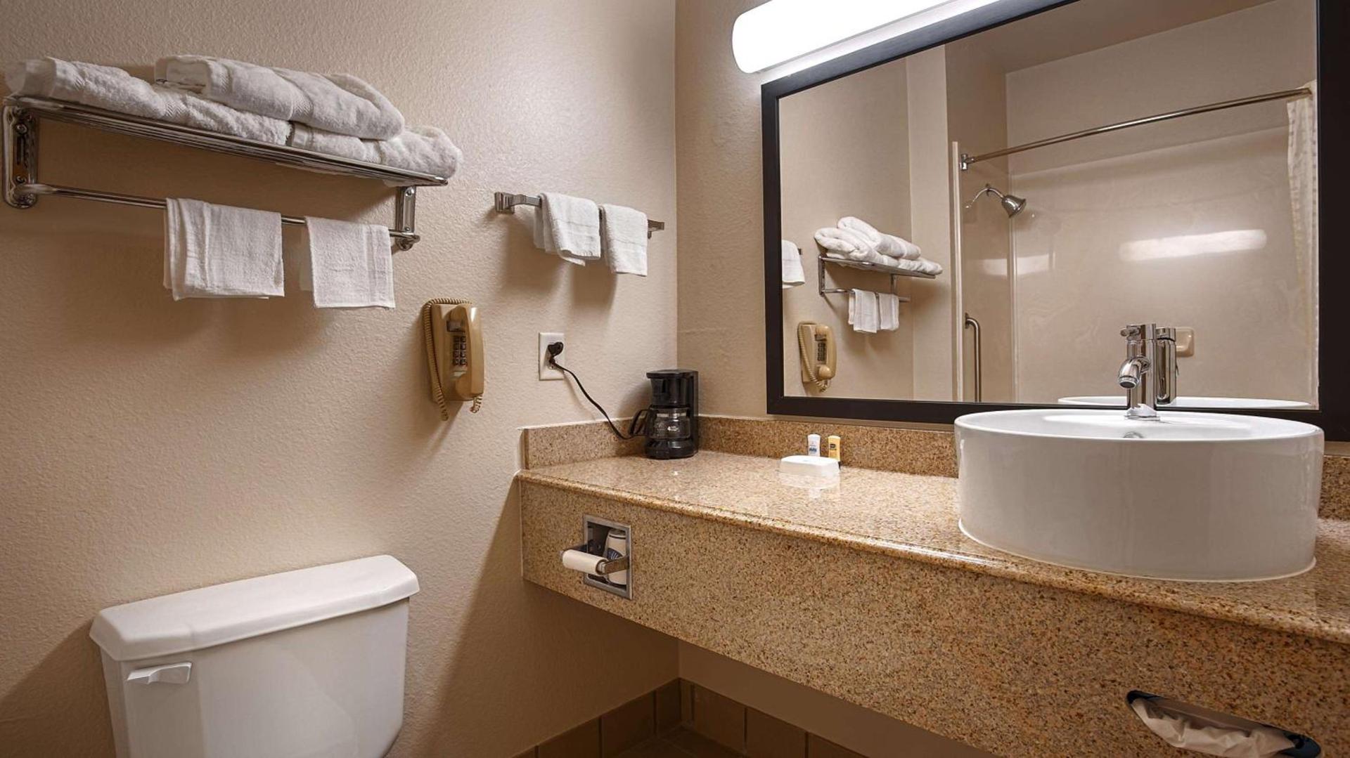 Best Western Northwest Inn photo 14