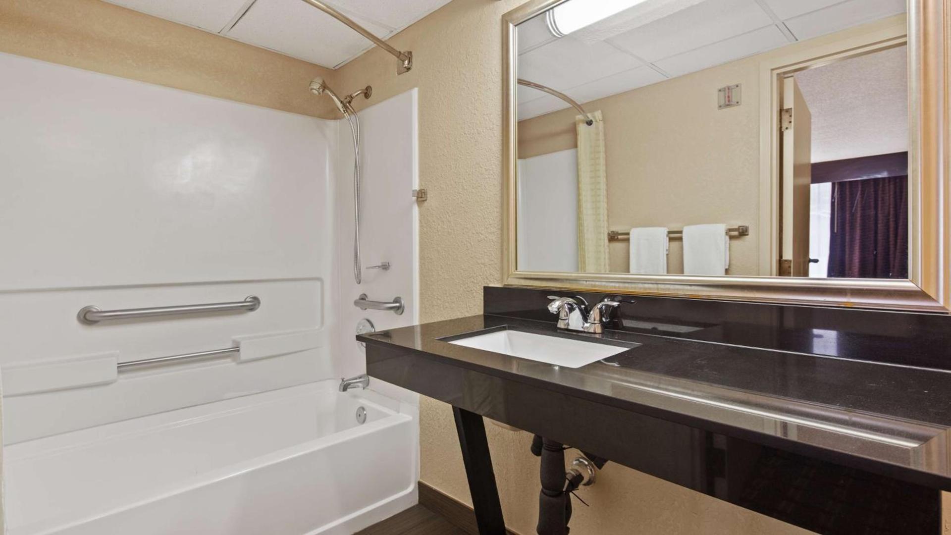 Best Western Executive Inn photo 21