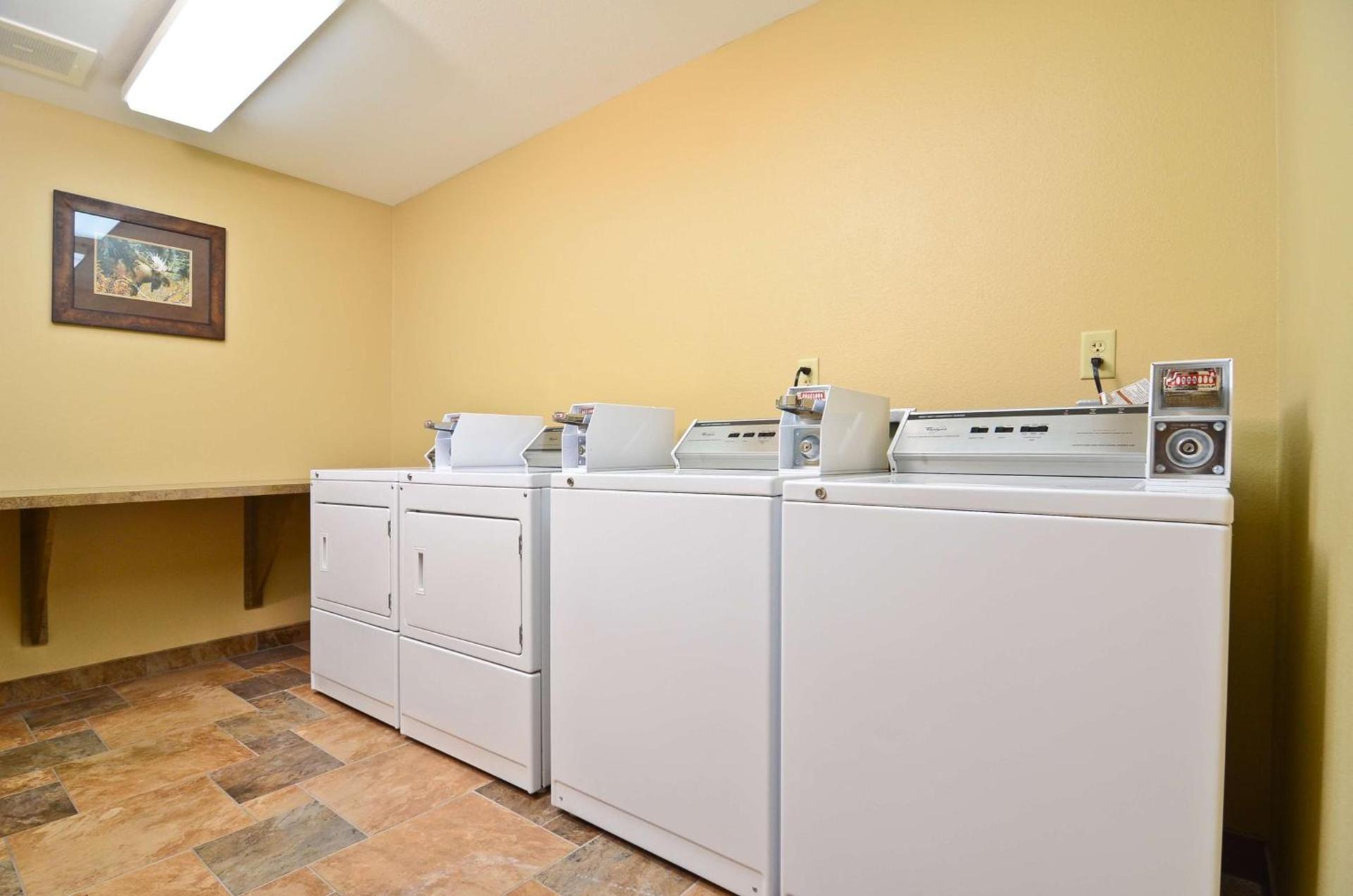 Best Western Plus Kelly Inn and Suites photo 37