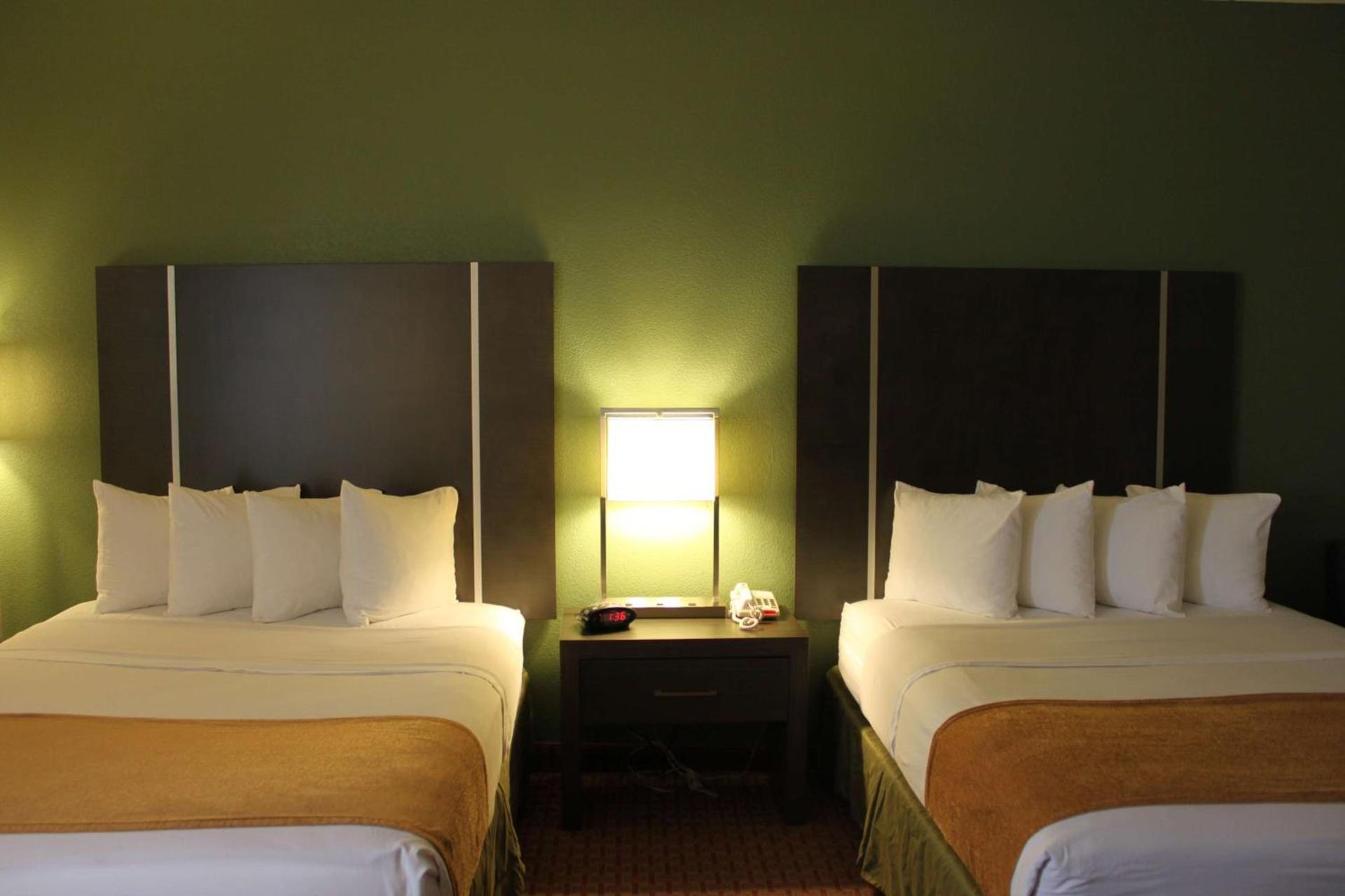 Best Western Plus North Houston Inn & Suites photo 12