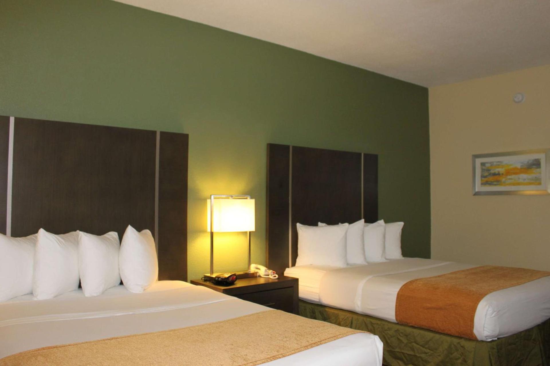 Best Western Plus North Houston Inn & Suites photo 13