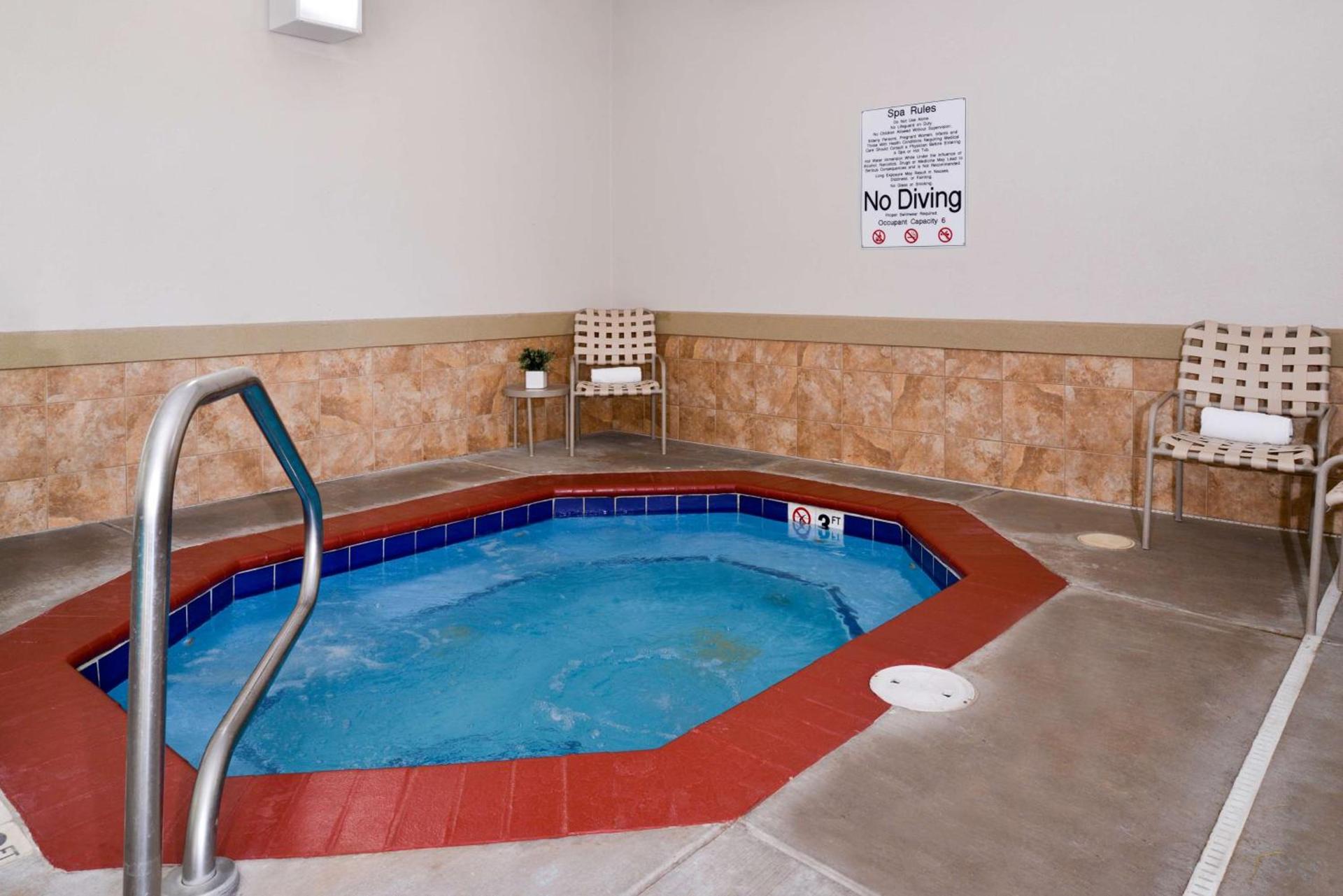 Best Western Plus Frontier Inn photo 7