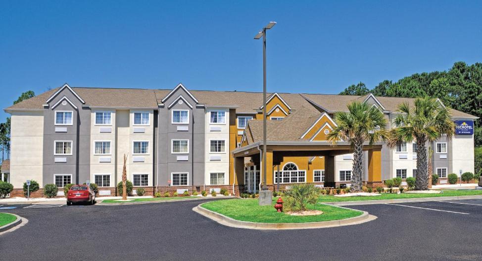 Microtel Inn & Suites by Wyndham Walterboro photo 18