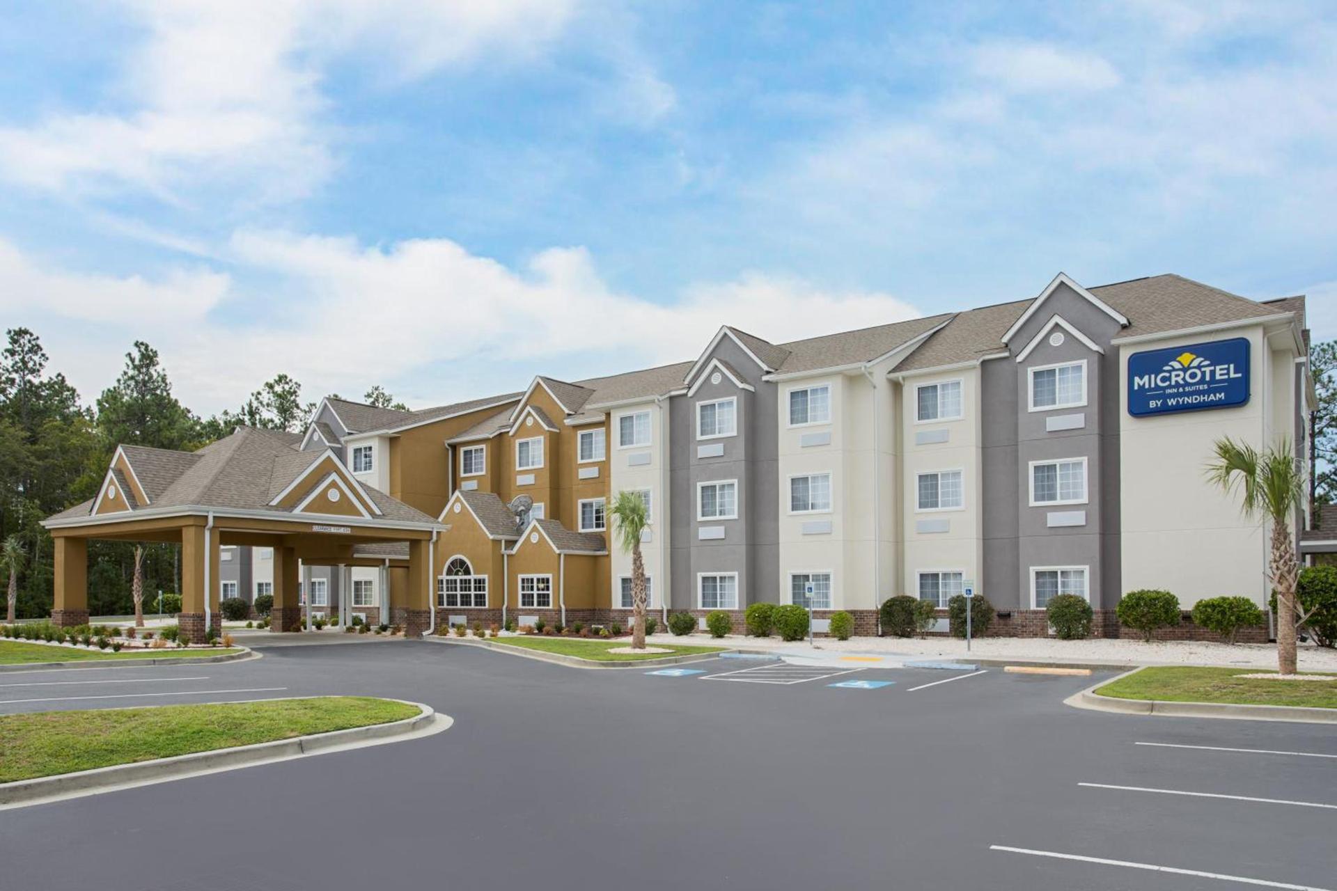 Microtel Inn & Suites by Wyndham Walterboro photo 20