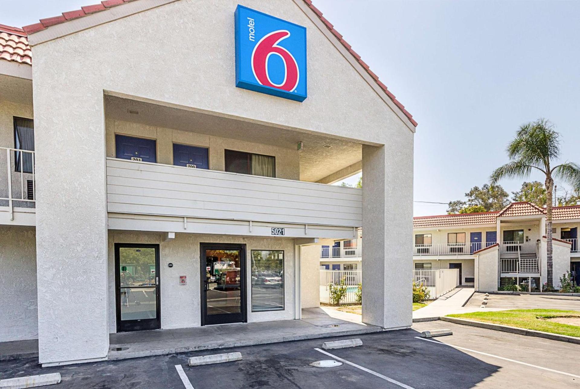 Motel 6-Fresno, CA photo 1