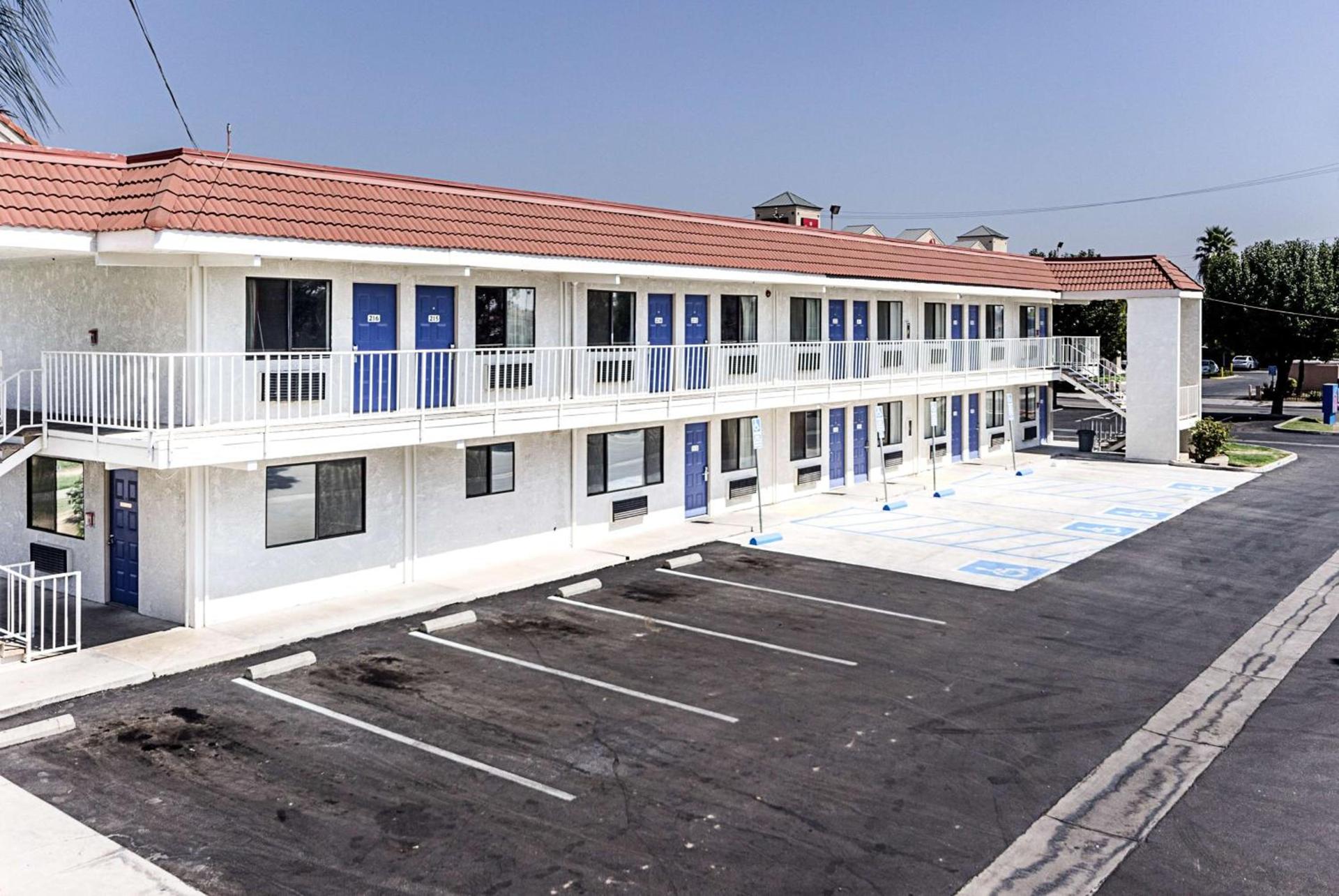 Motel 6-Fresno, CA photo 2