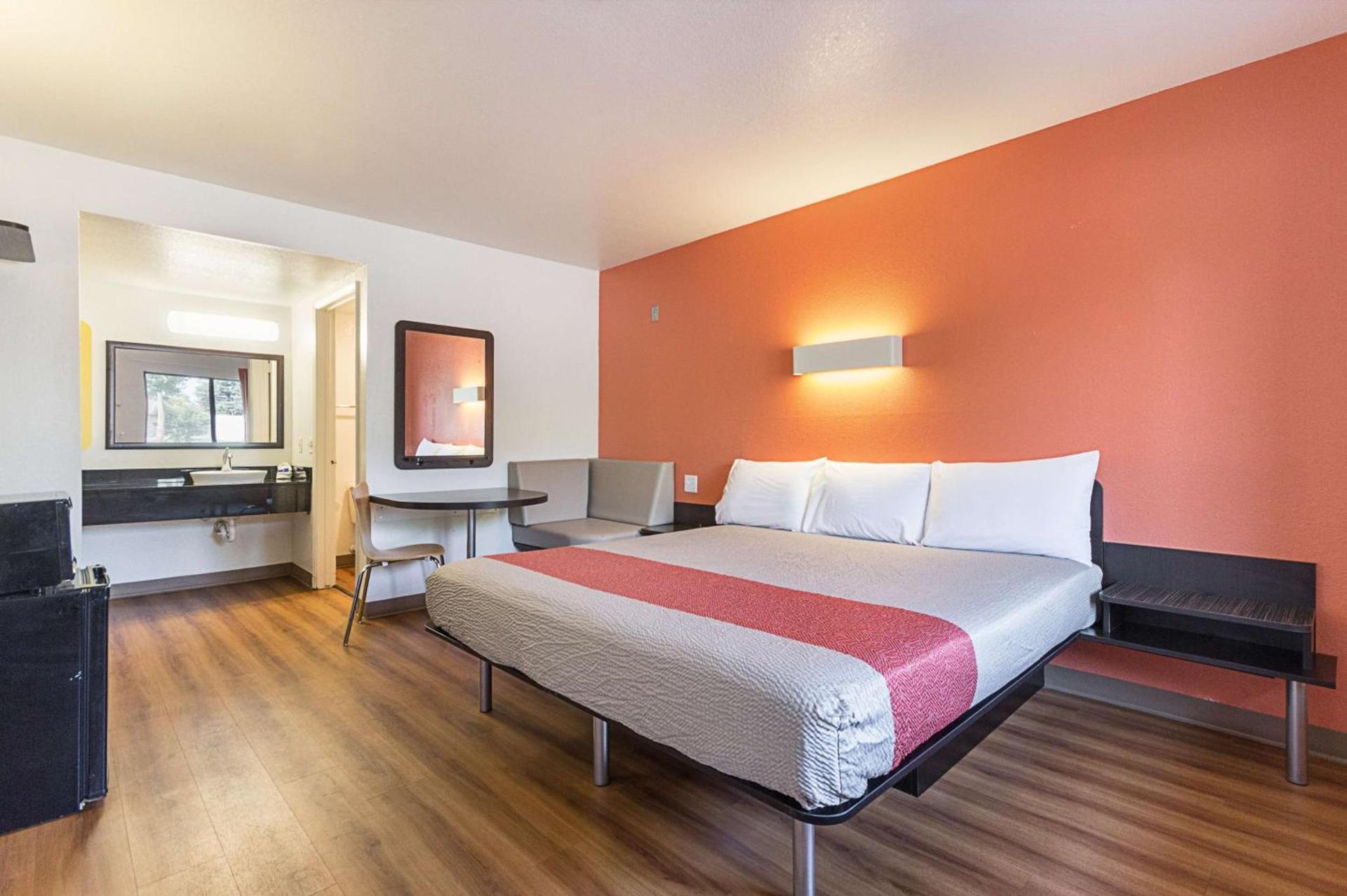 Motel 6-Fresno, CA photo 14
