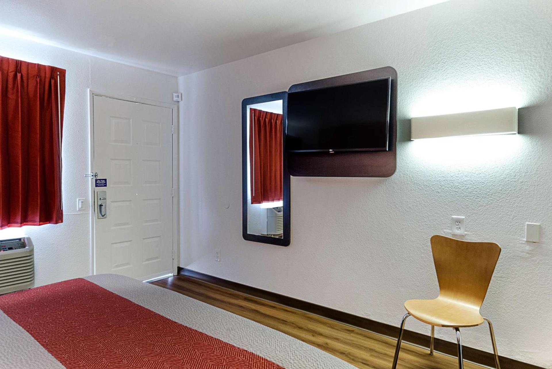 Motel 6-Fresno, CA photo 18