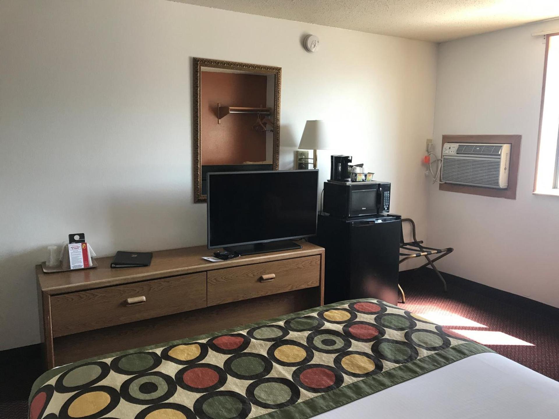 Super 8 by Wyndham Aberdeen East photo 18