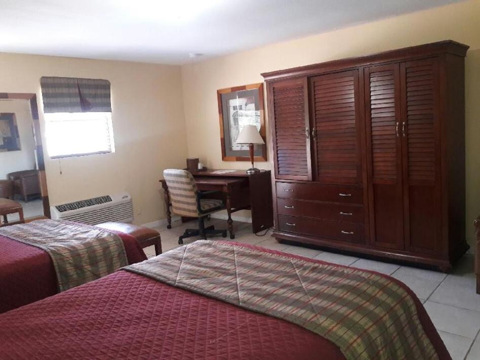 Alvin Extended Stay photo 7