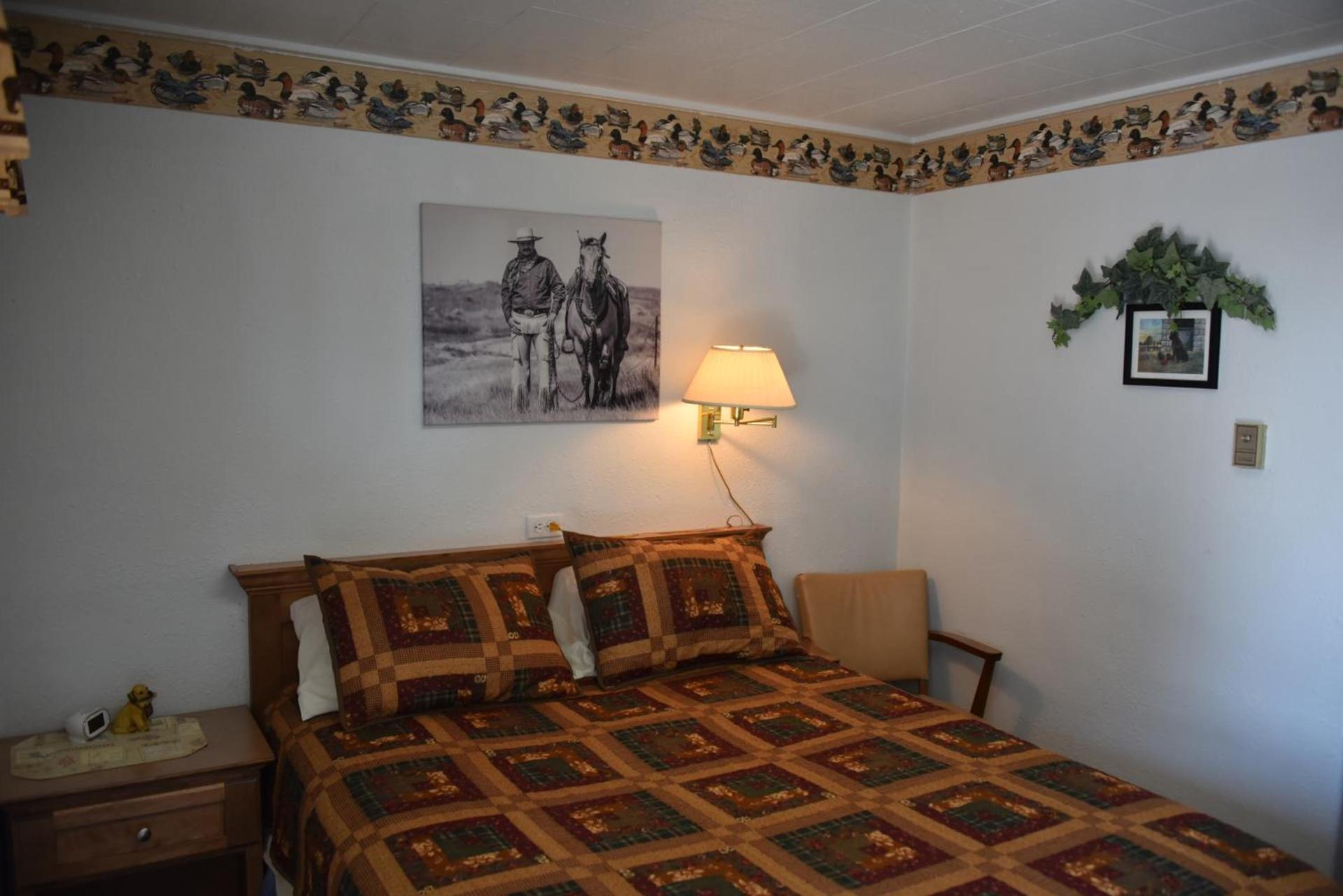 Royals Inn Motel photo 5