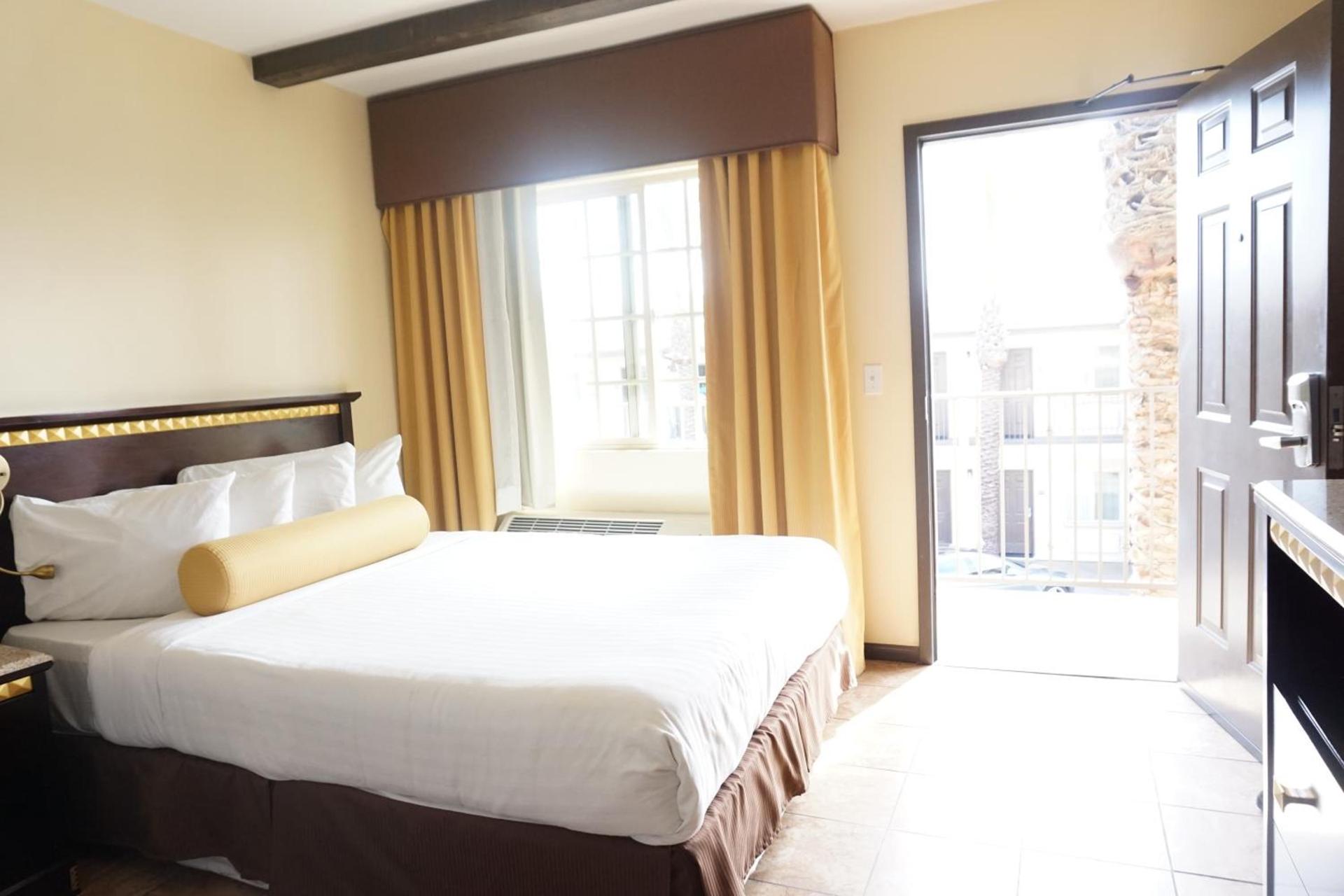 Tuscan Garden Inn photo 7
