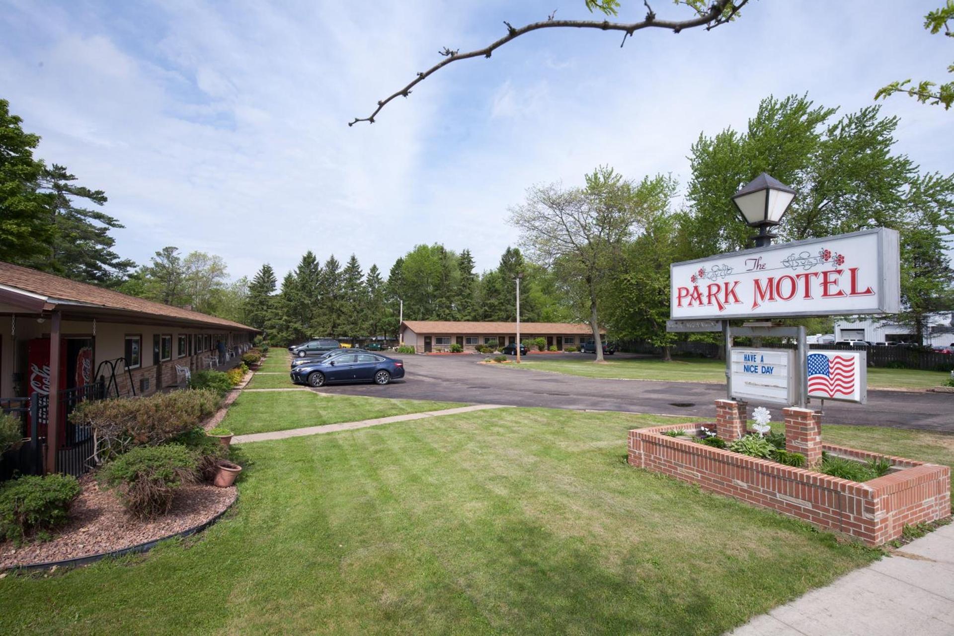 Park Motel photo 16