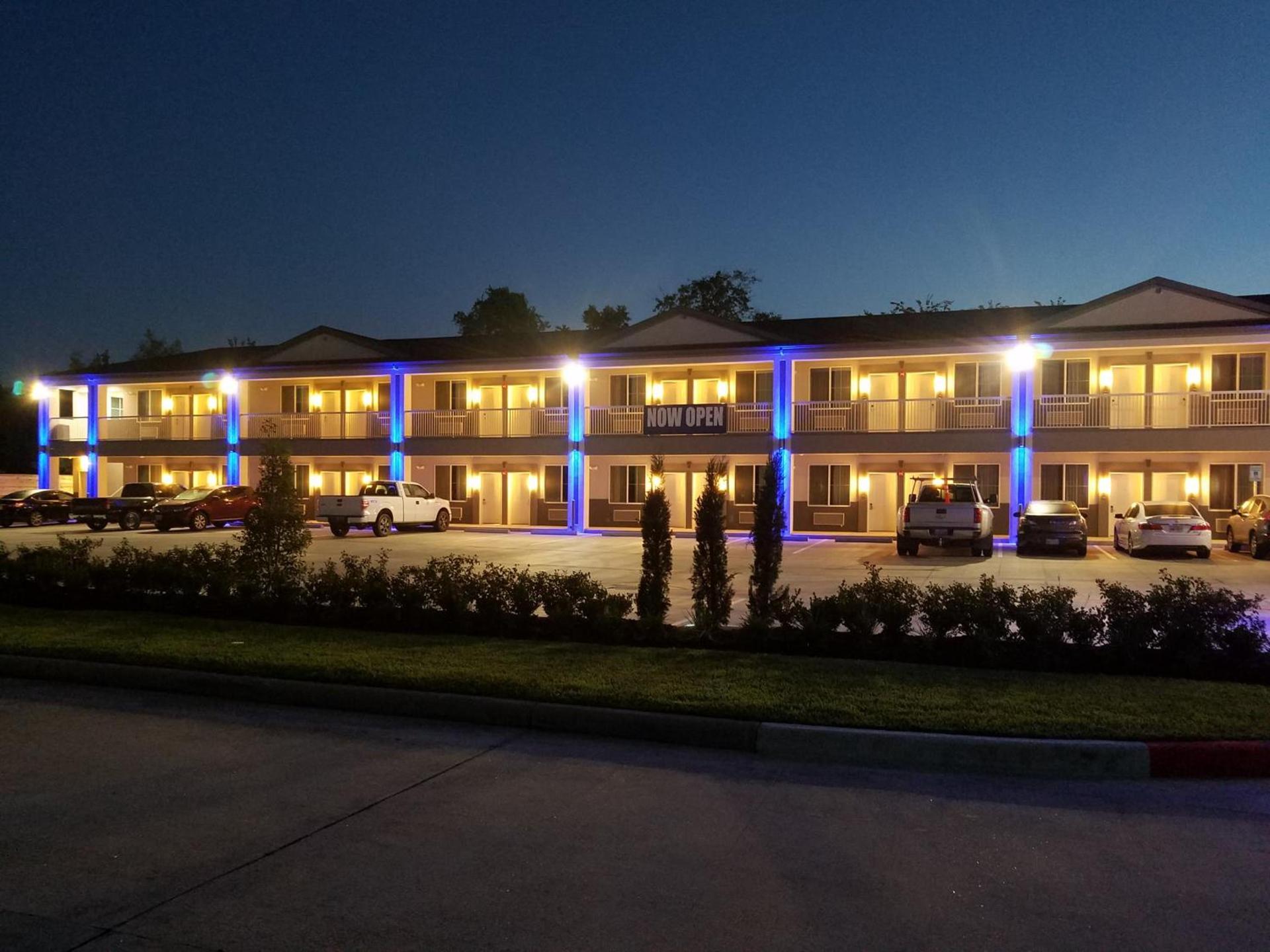 Palace Inn Blue Tomball Parkway photo 12