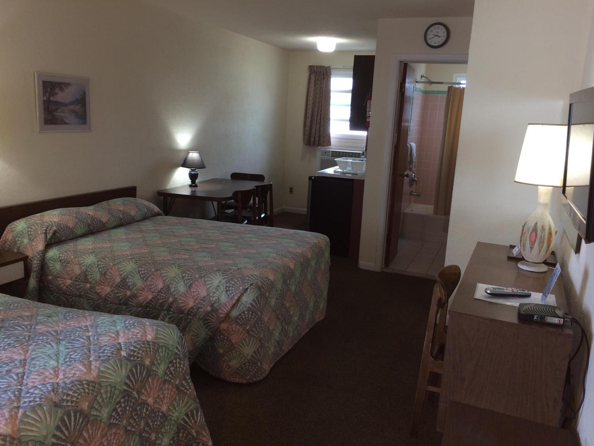 Crystal Sands Motel photo 16