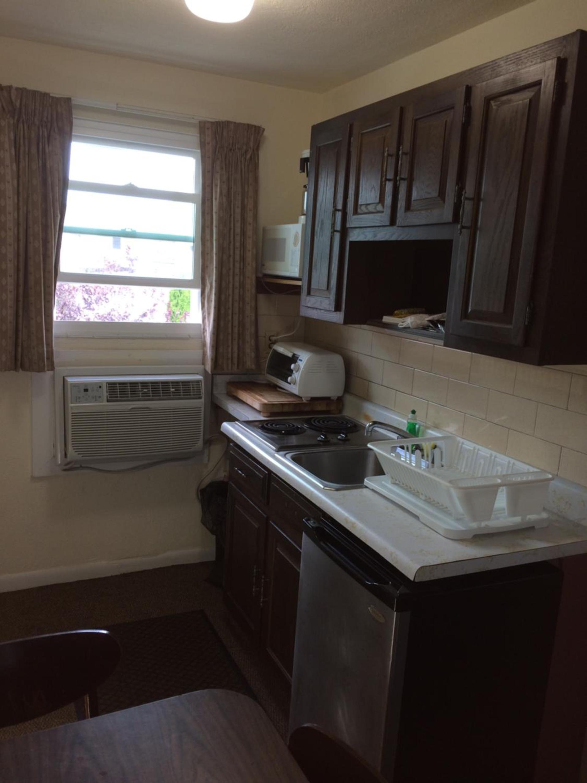 Crystal Sands Motel photo 50
