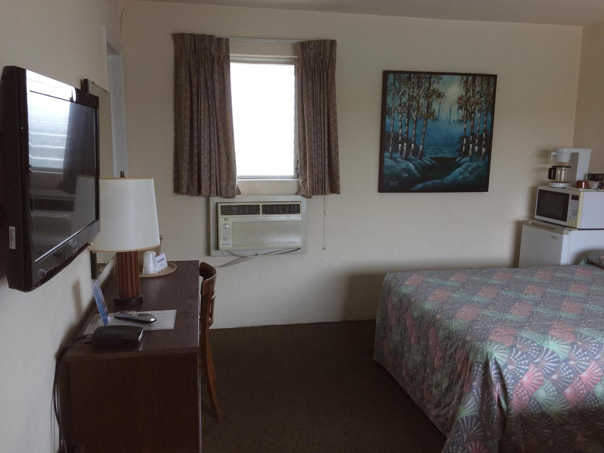 Crystal Sands Motel photo 33