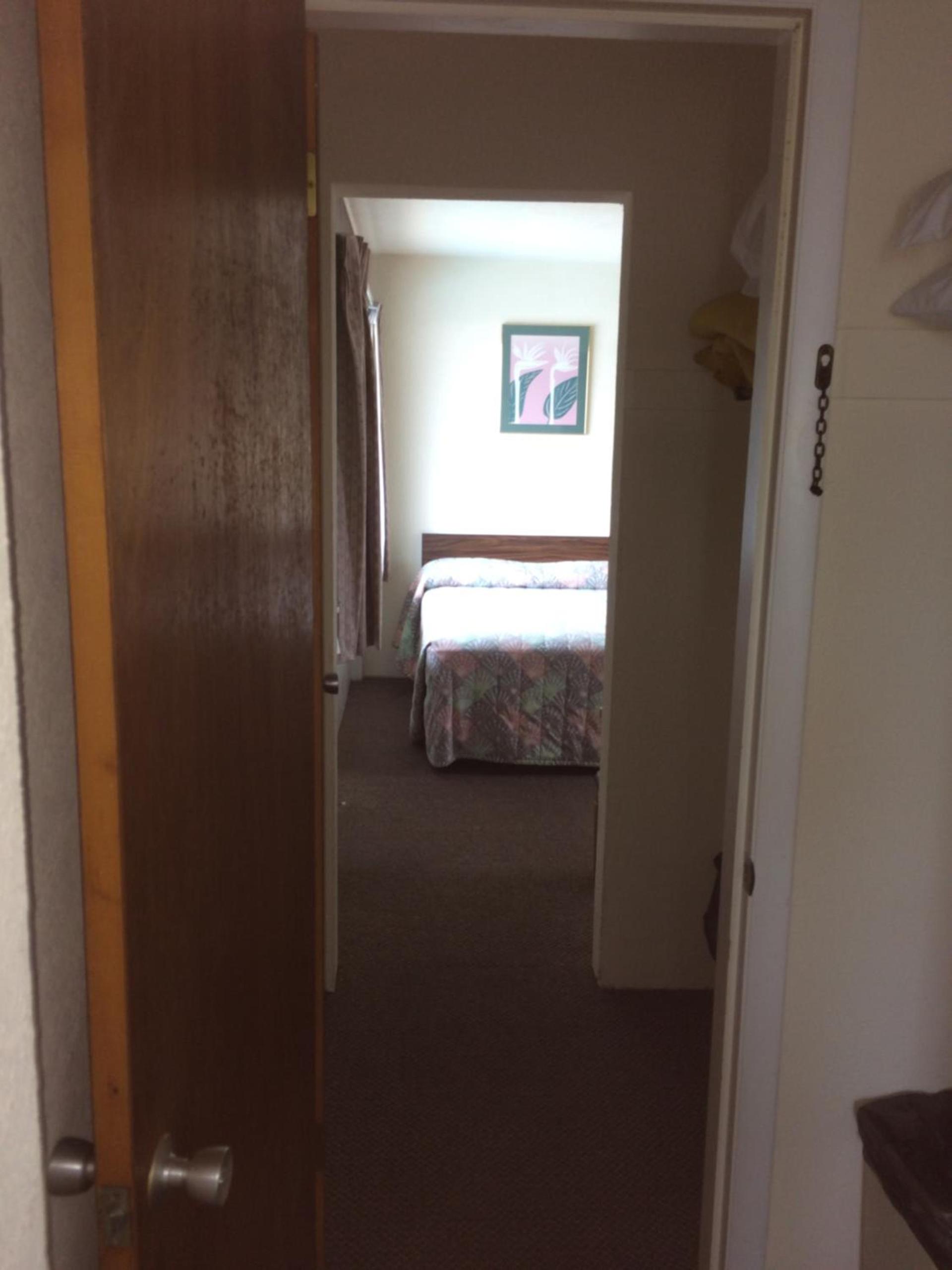 Crystal Sands Motel photo 39