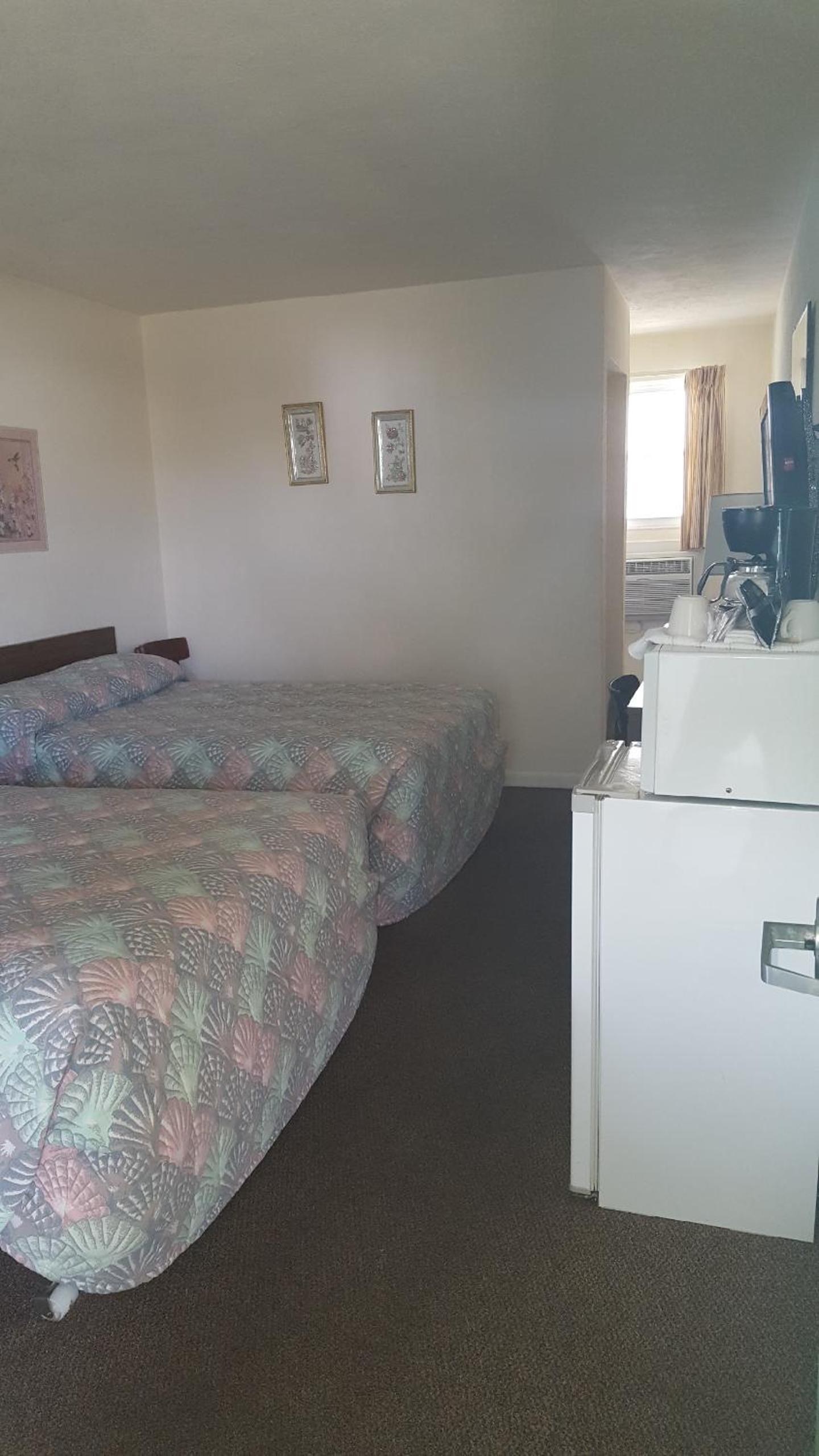Crystal Sands Motel photo 12