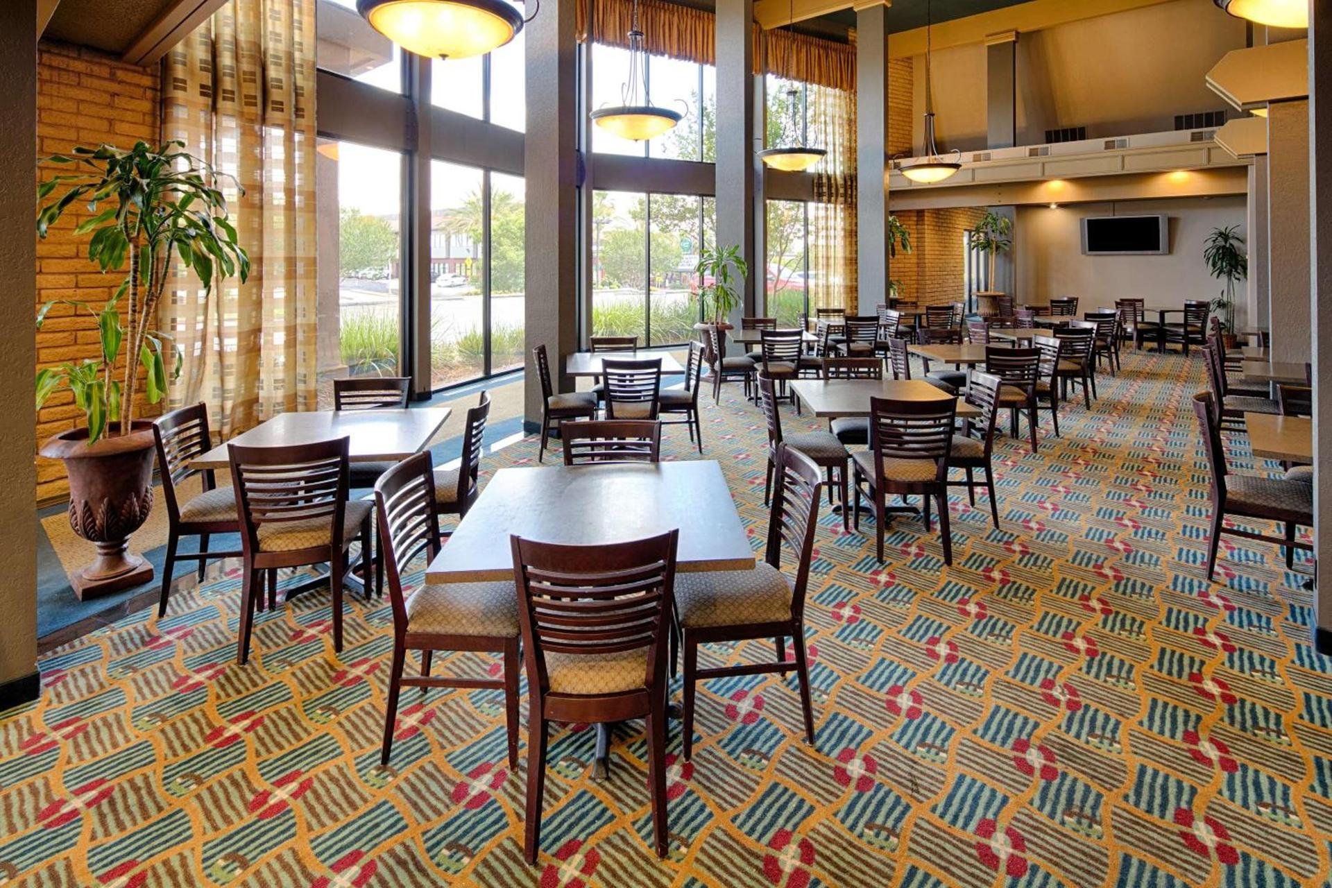 Red Lion Hotel Redding photo 38