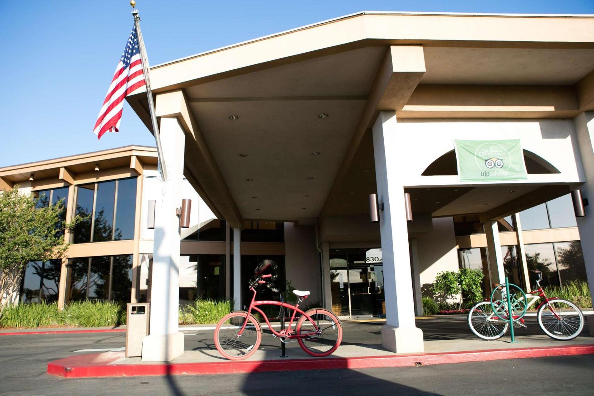 Red Lion Hotel Redding photo 20
