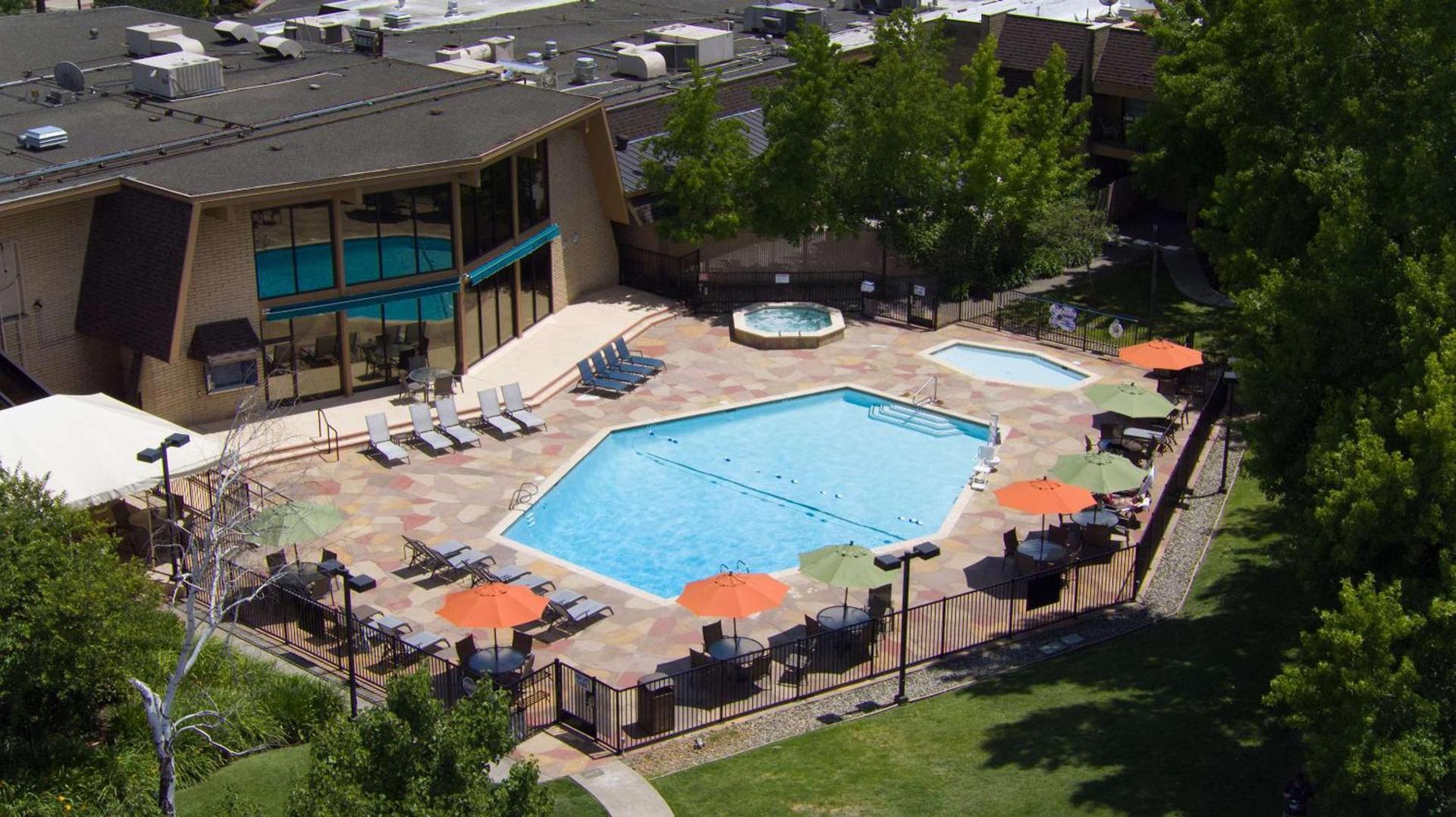 Red Lion Hotel Redding photo 24