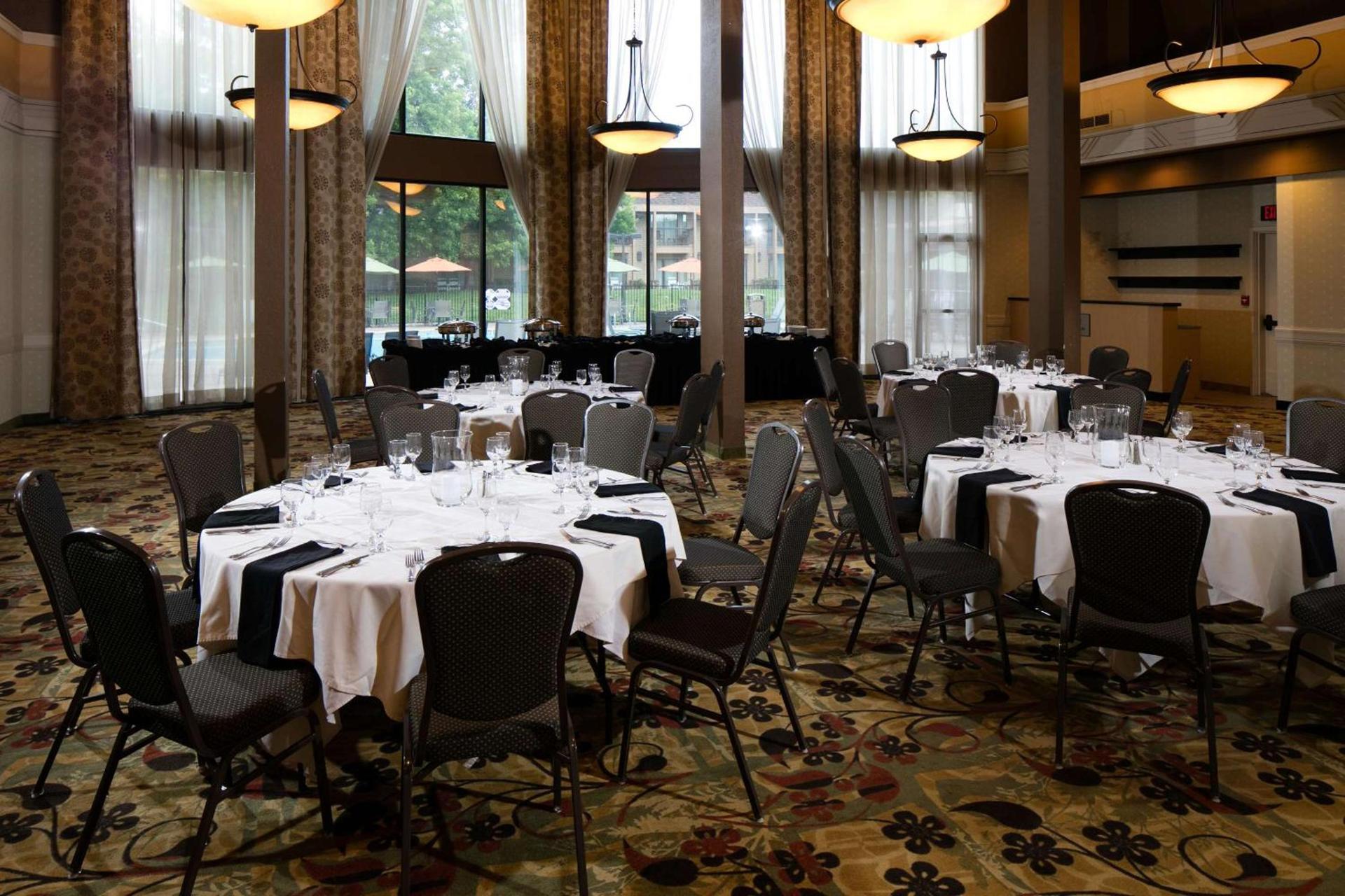 Red Lion Hotel Redding photo 32